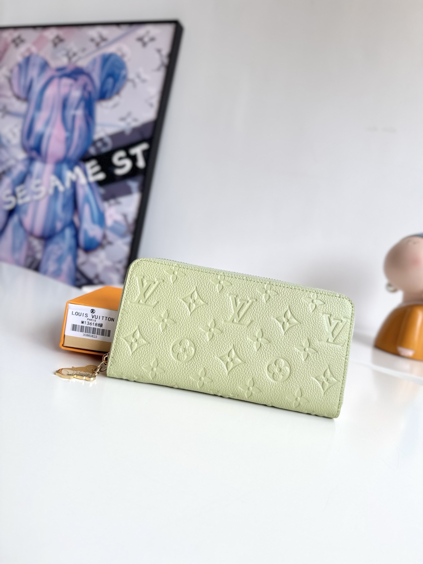 Louis Vuitton Clutch Bag Green M