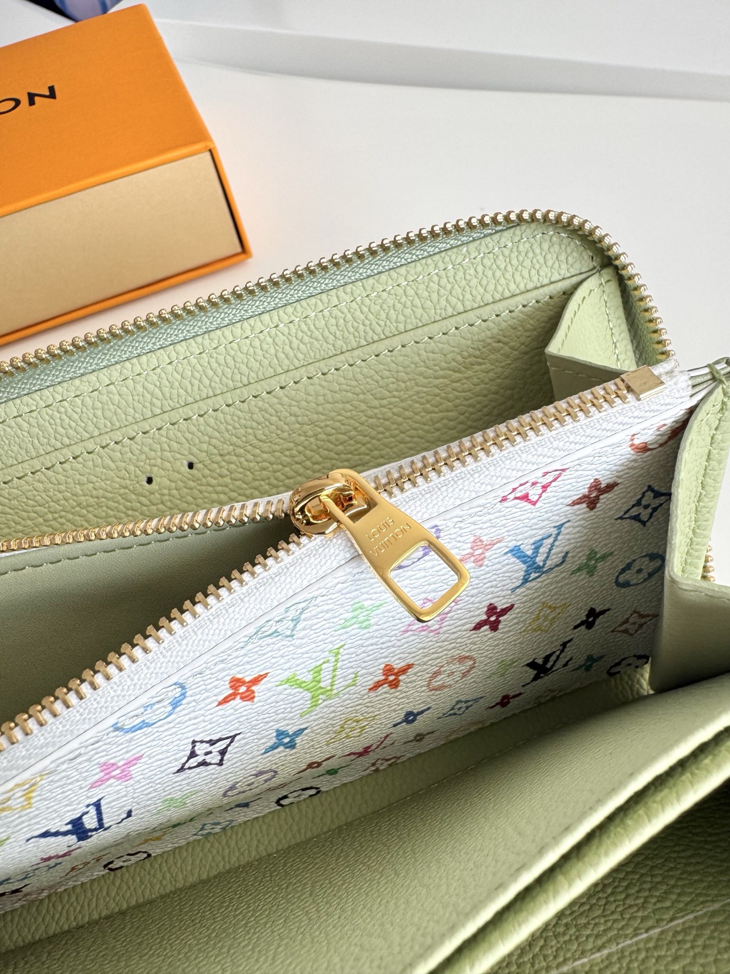 Louis Vuitton Clutch Bag Green M