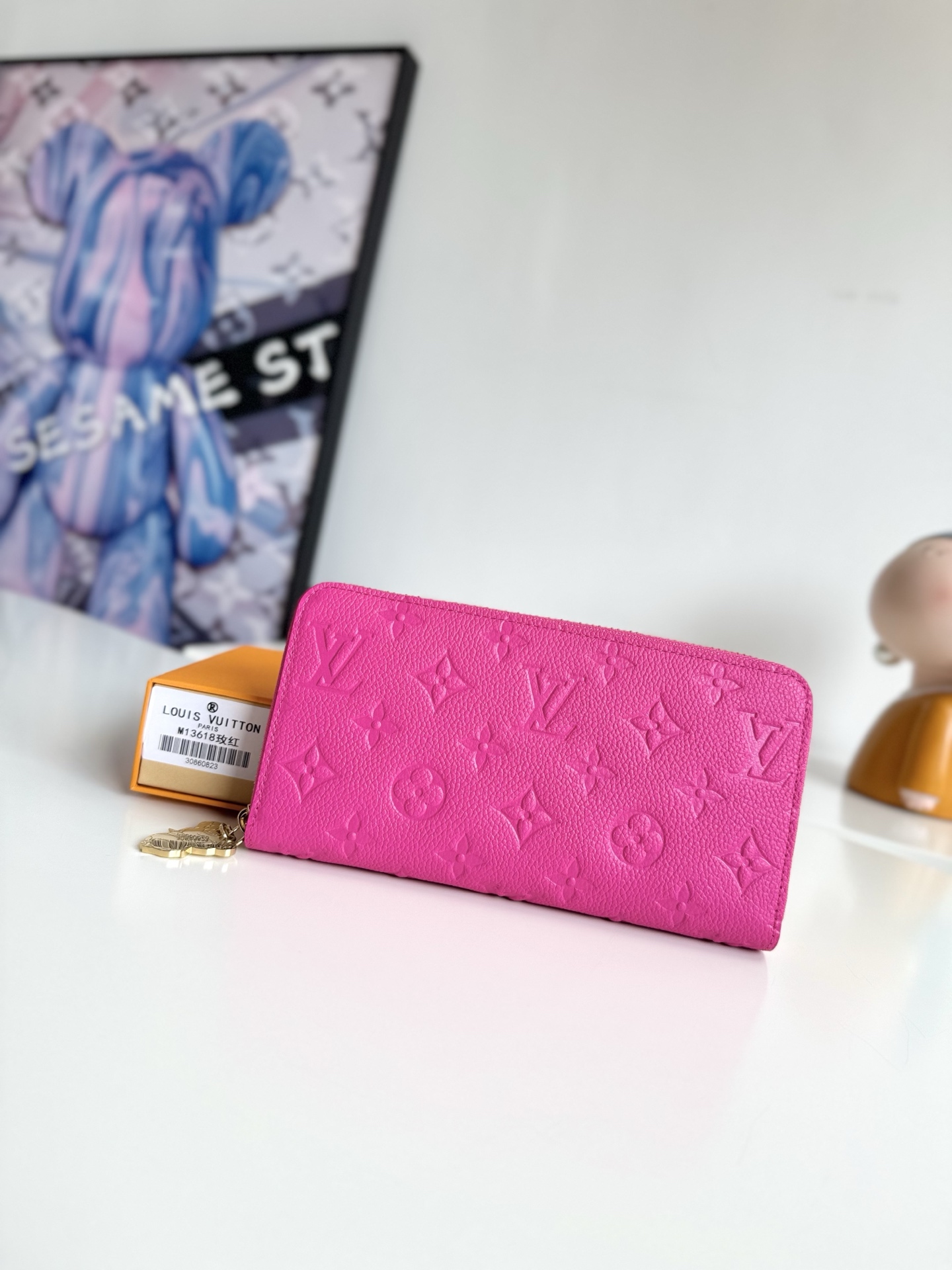 Louis Vuitton Clutch Bag M