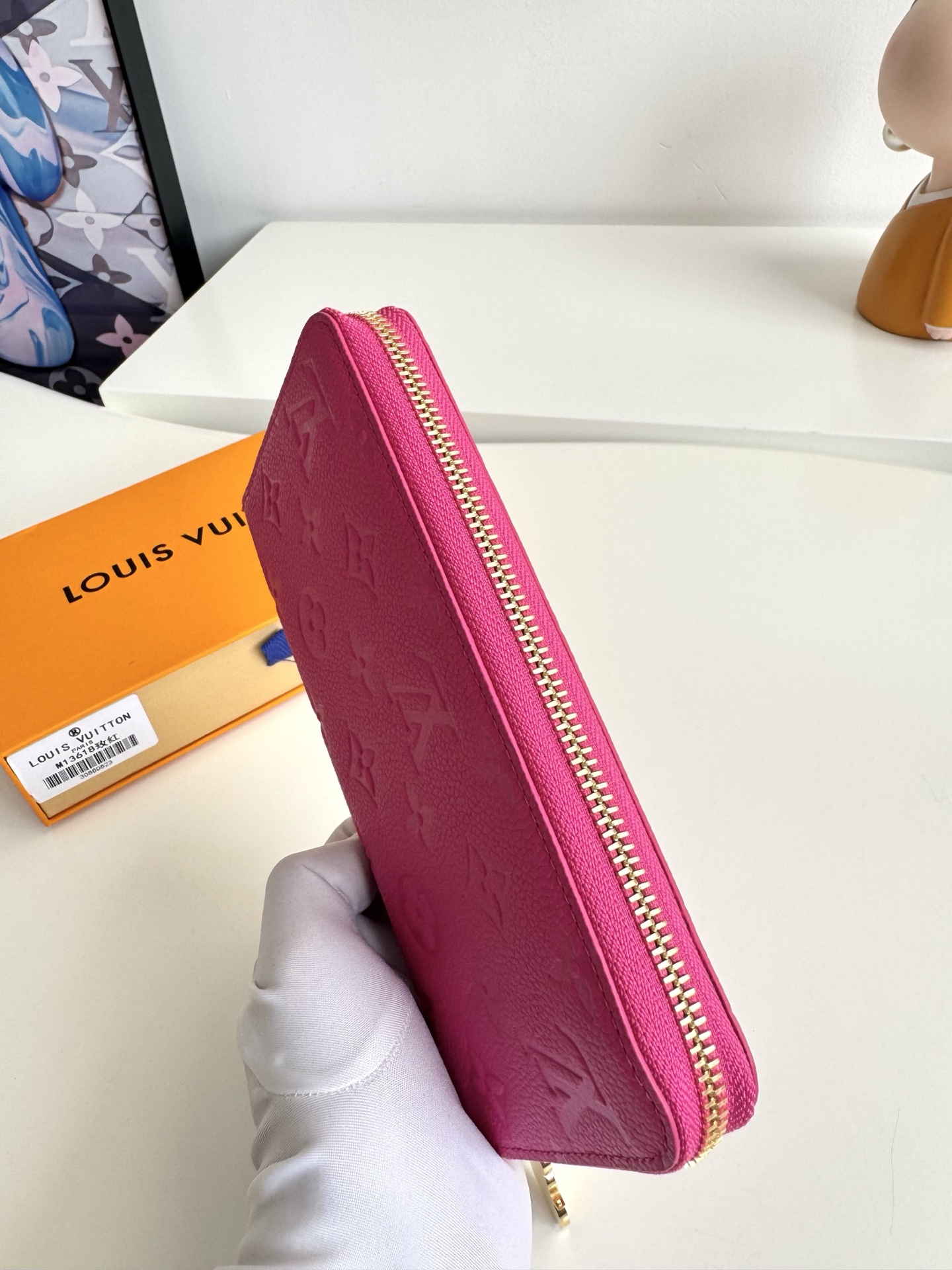 Louis Vuitton Clutch Bag M