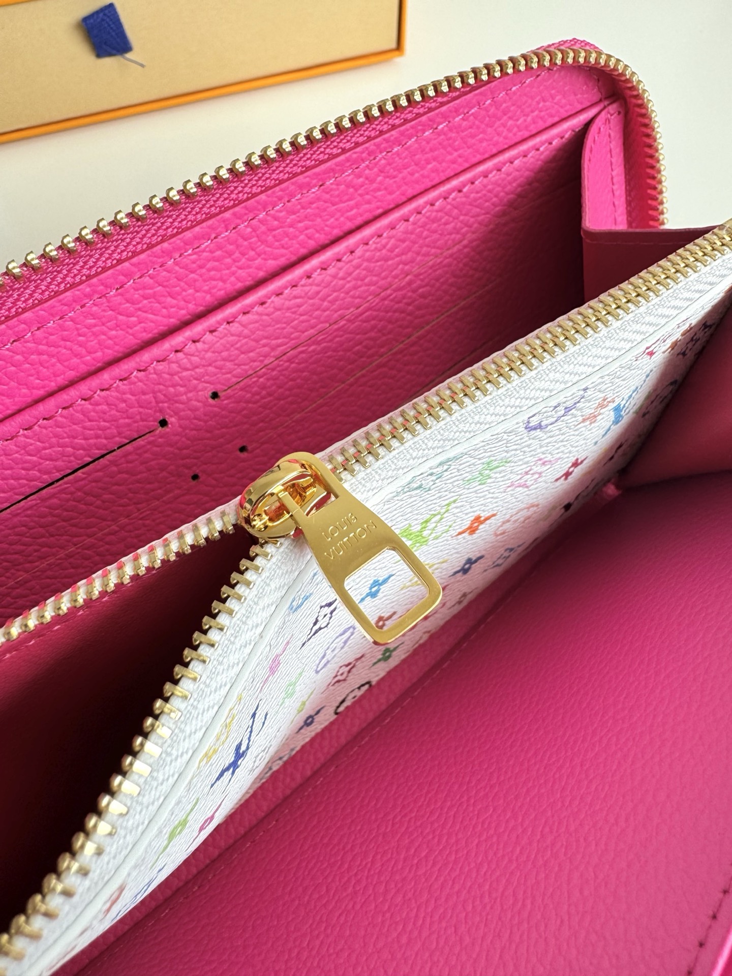 Louis Vuitton Clutch Bag M