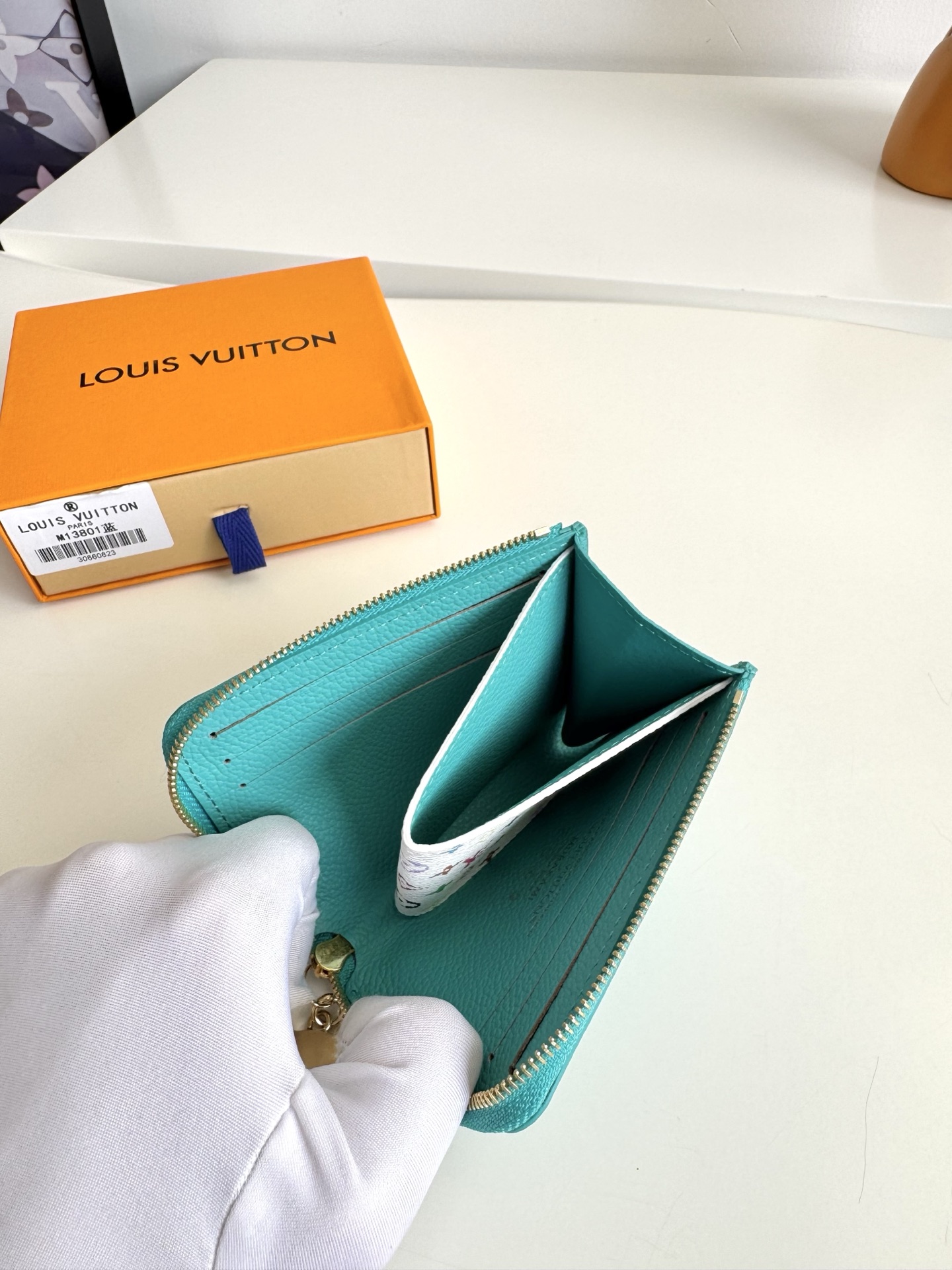 Louis Vuitton Basic Bag Cow Leather Blue M-l