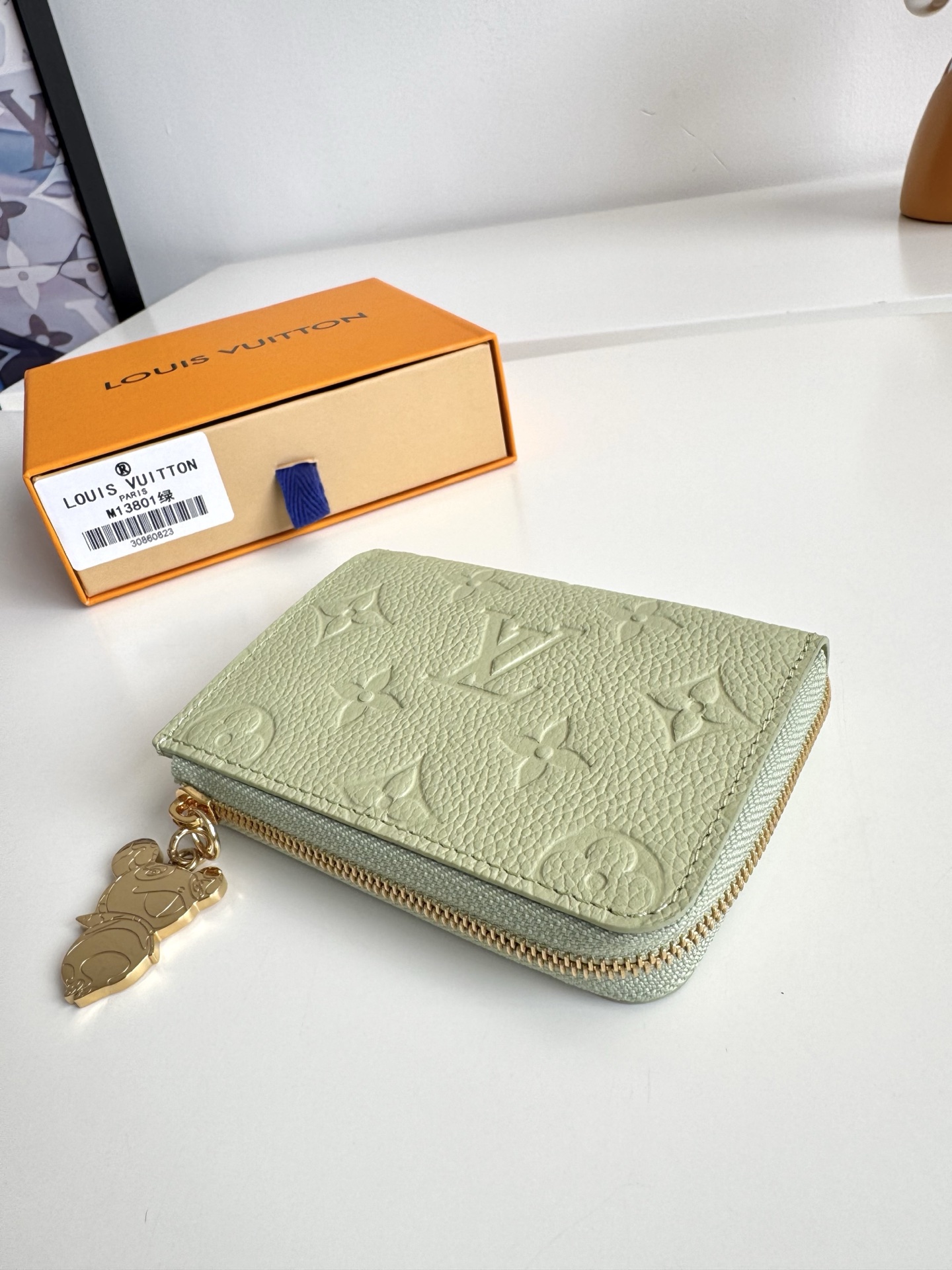 Louis Vuitton Basic Bag Cow Leather Green M-l