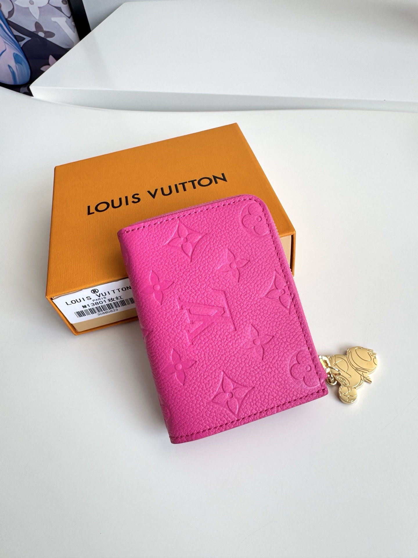 Louis Vuitton Basic Bag Cow Leather M-l