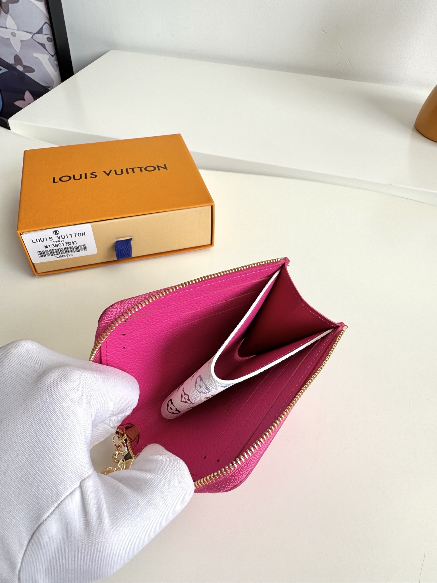 Louis Vuitton Basic Bag Cow Leather M-l