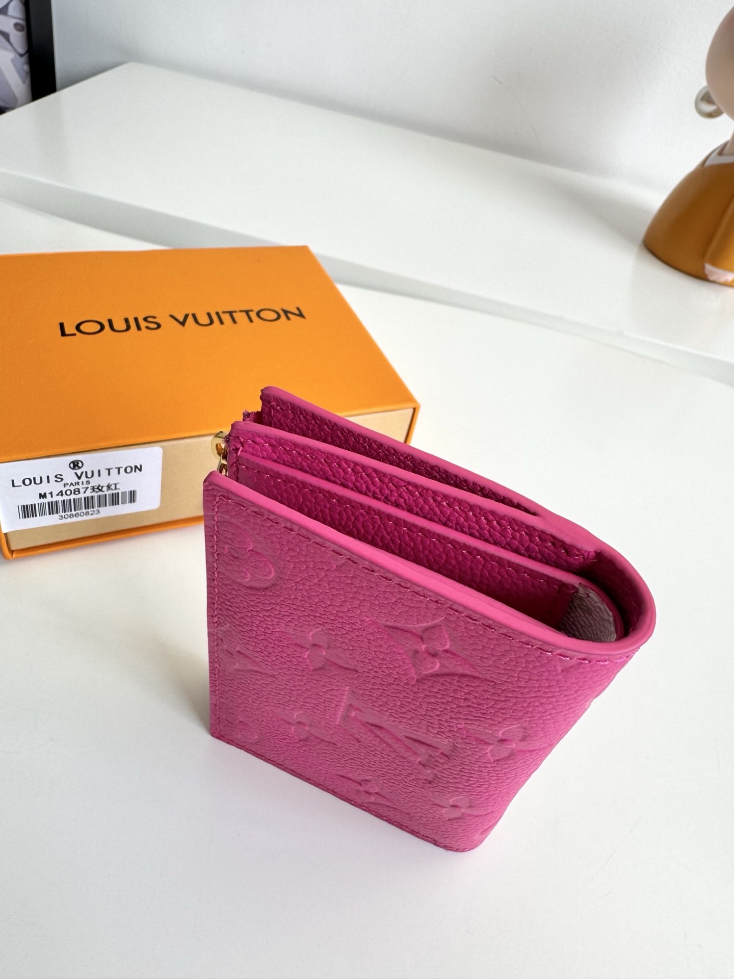 Louis Vuitton Basic Bag Gold M-l-s