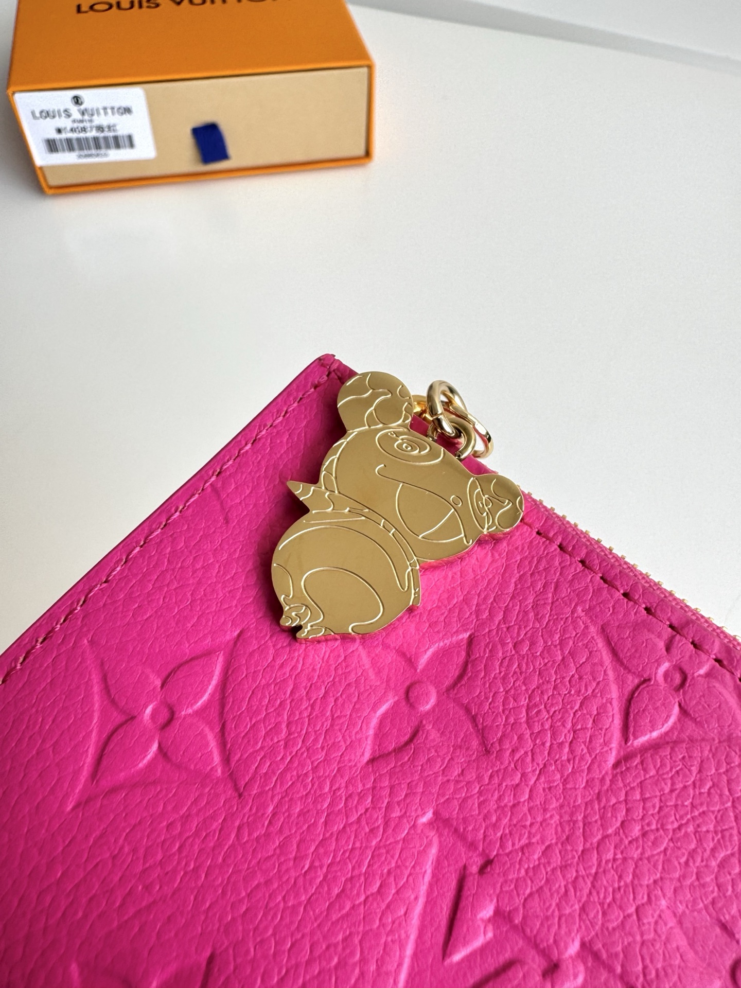 Louis Vuitton Basic Bag Gold M-l-s