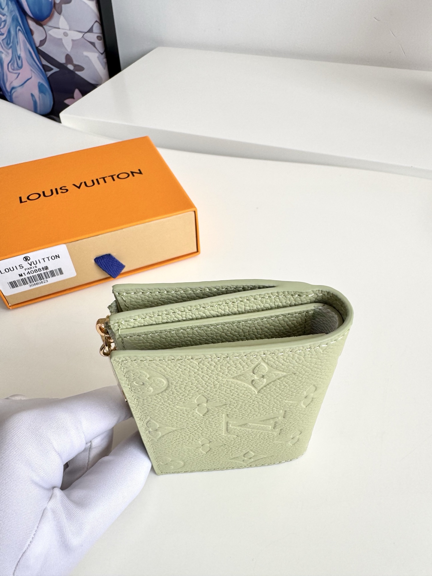 Louis Vuitton Basic Bag Gold M-l-s
