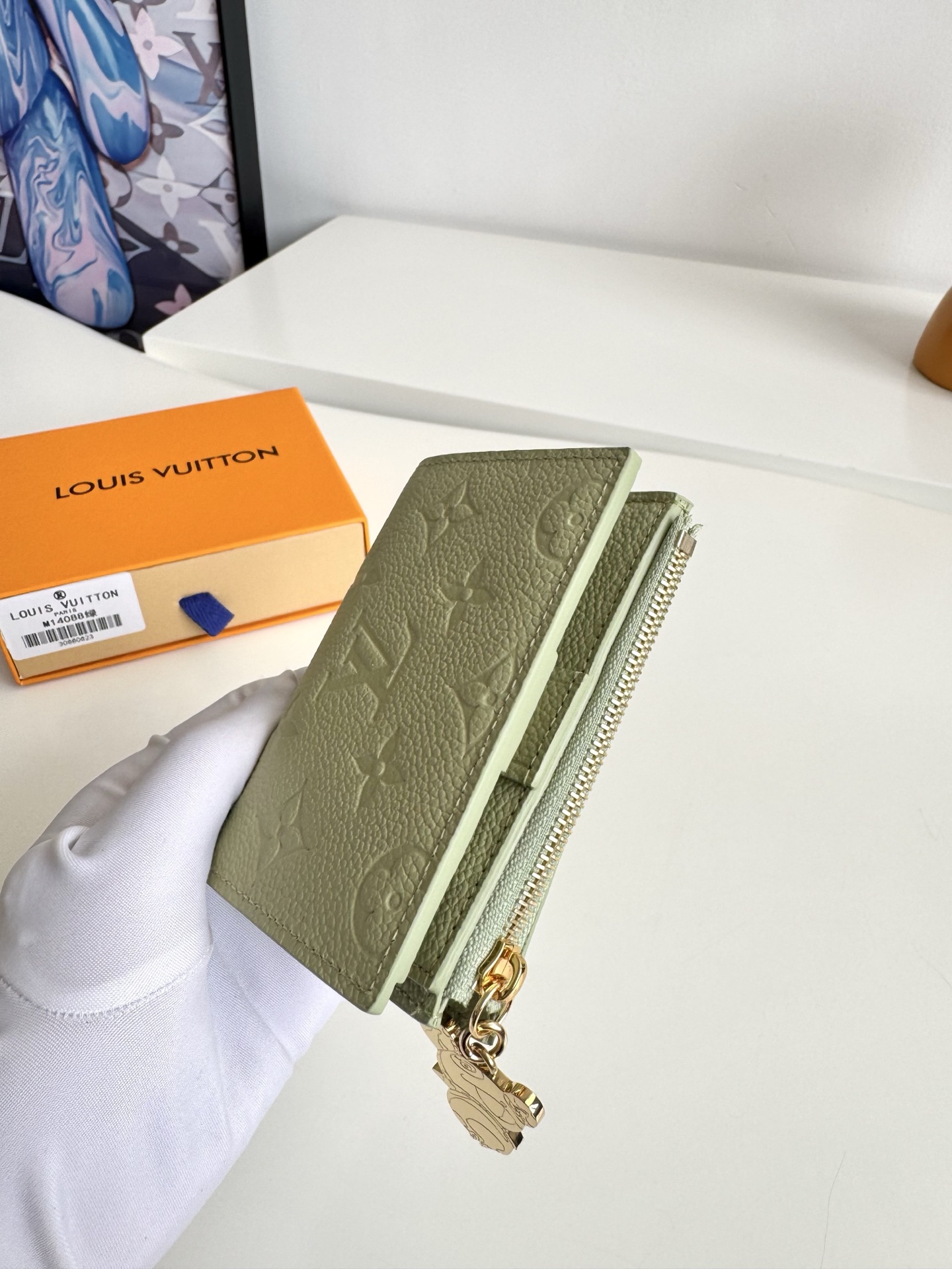 Louis Vuitton Basic Bag Gold M-l-s