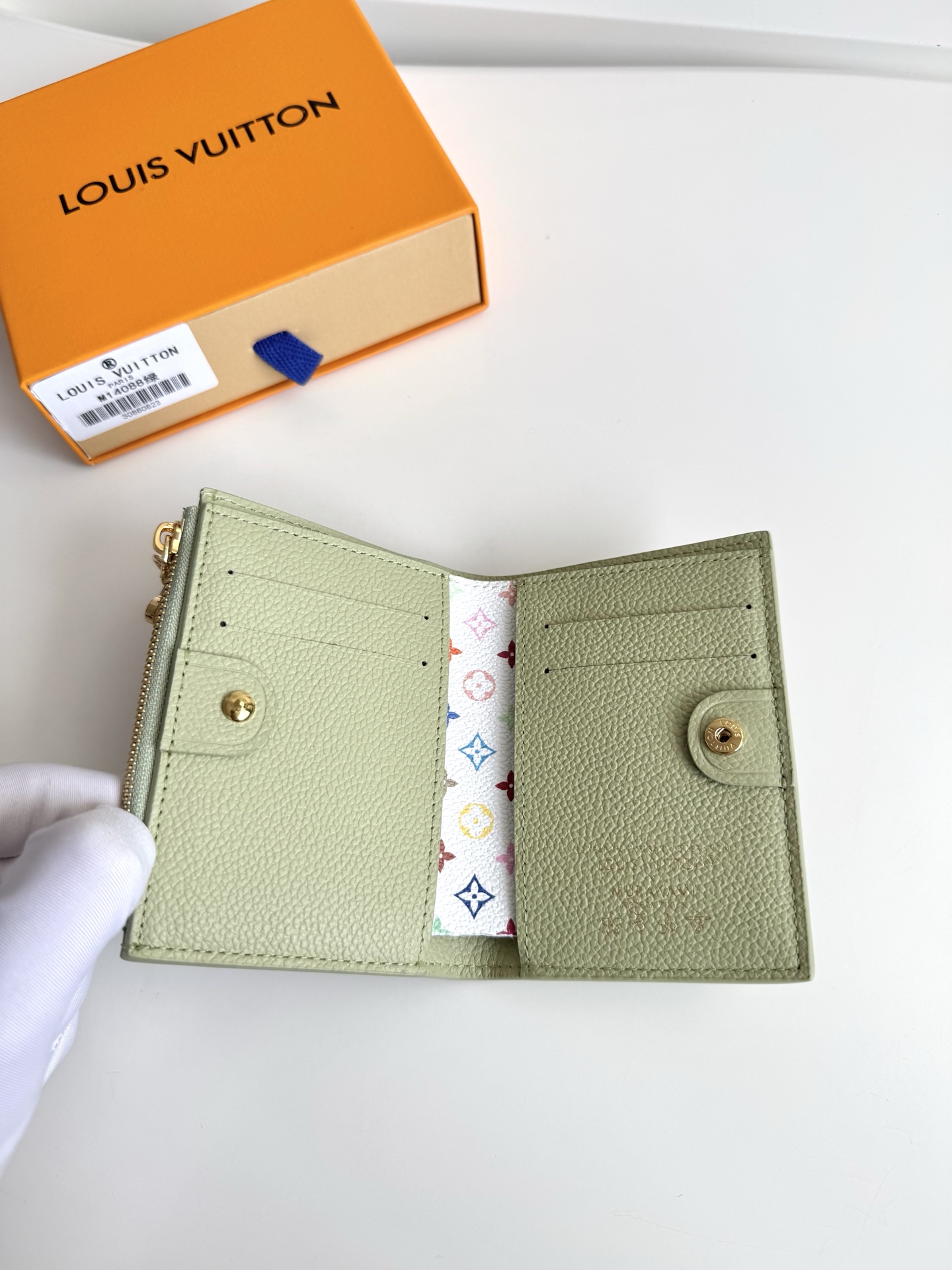 Louis Vuitton Basic Bag Gold M-l-s