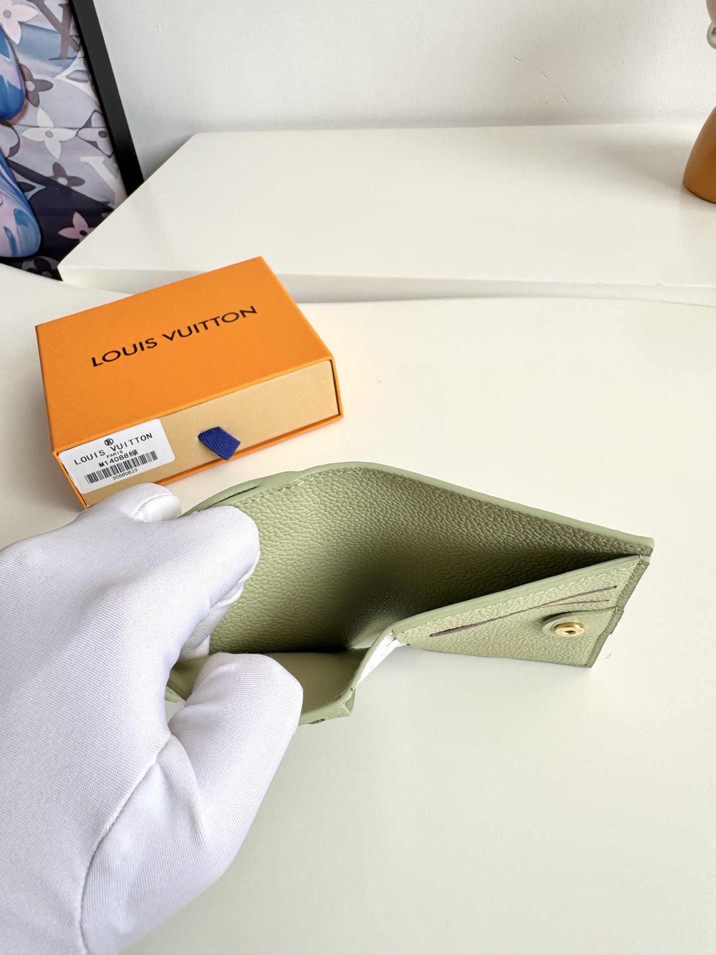 Louis Vuitton Basic Bag Gold M-l-s