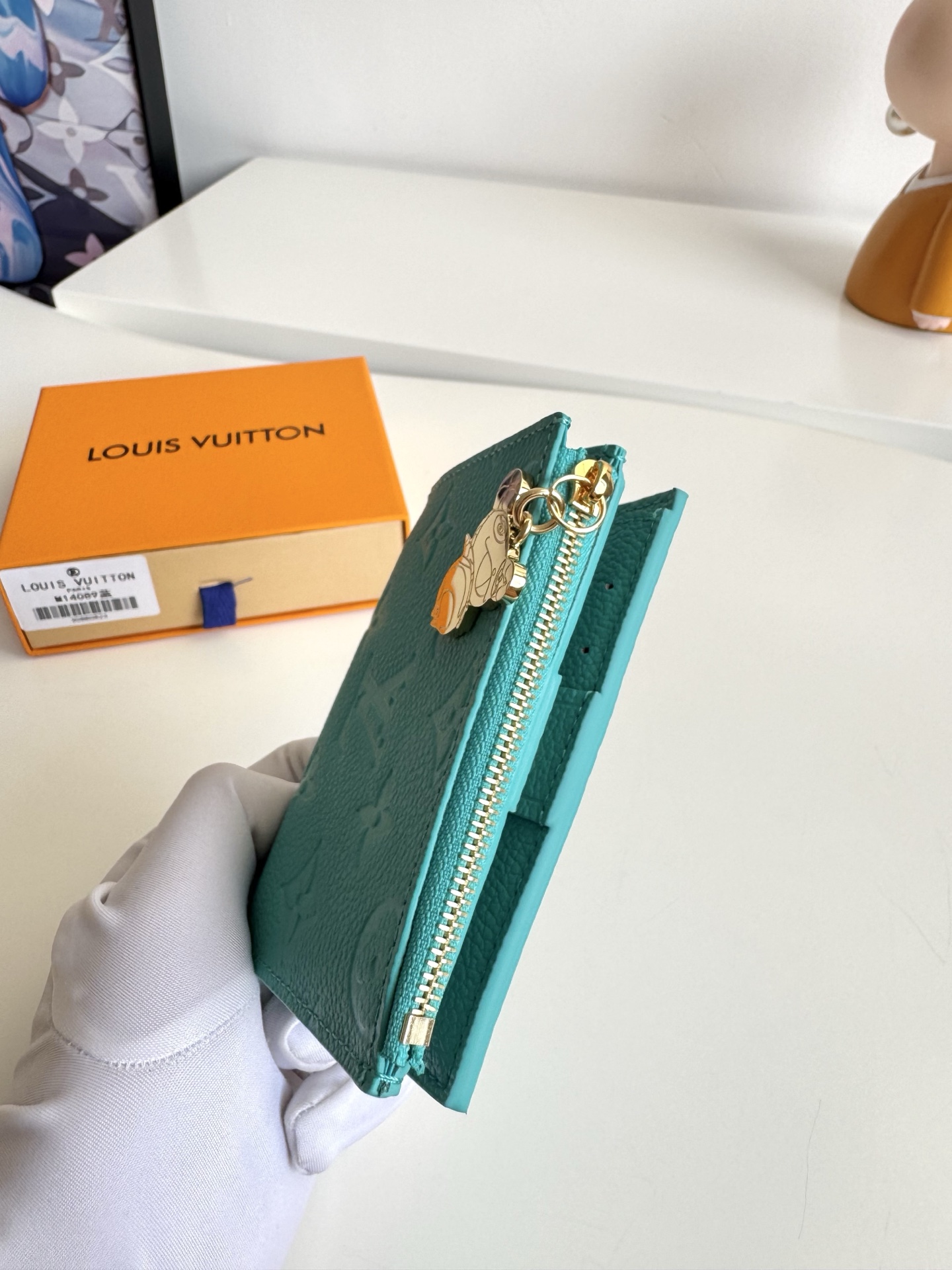 Louis Vuitton Basic Bag Gold M-l-s