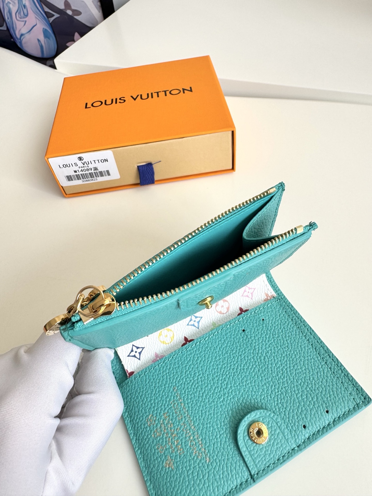 Louis Vuitton Basic Bag Gold M-l-s