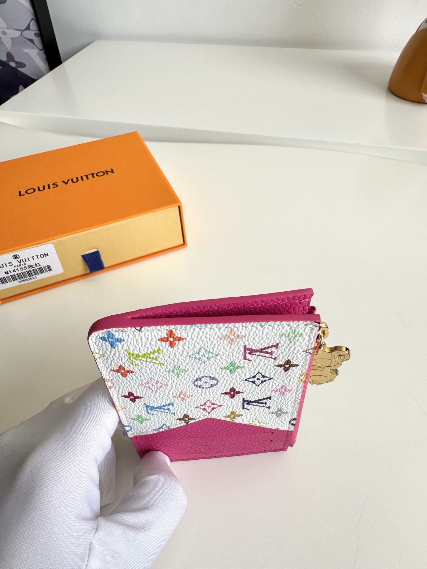 Louis Vuitton Basic Bag Canvas M