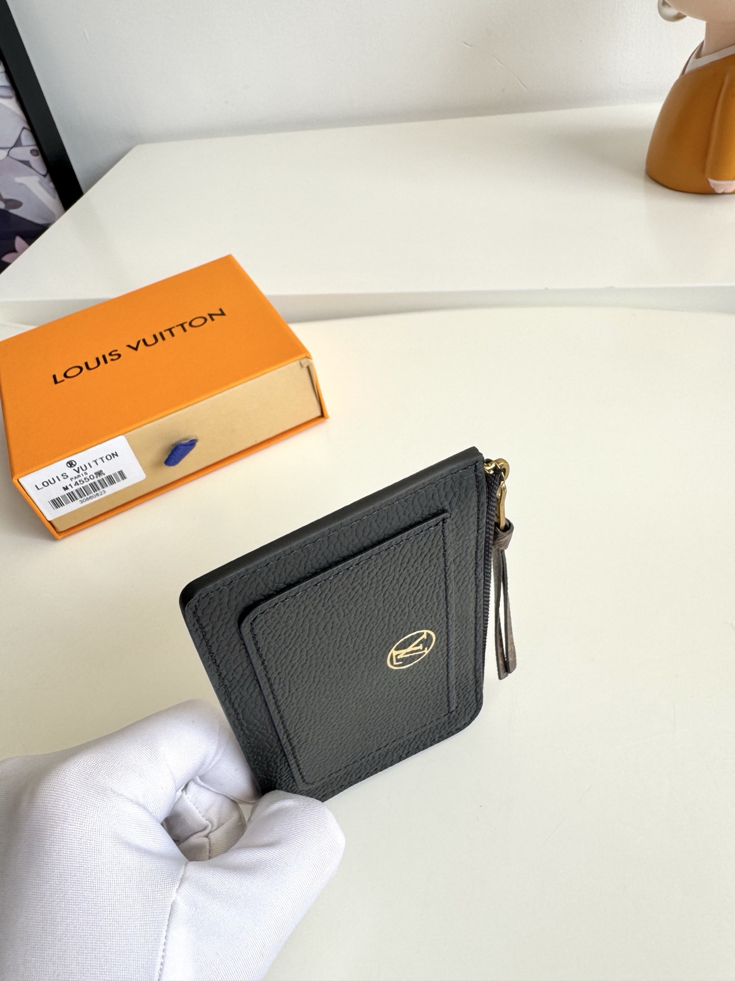 Louis Vuitton Basic Bag Cow Leather M-l