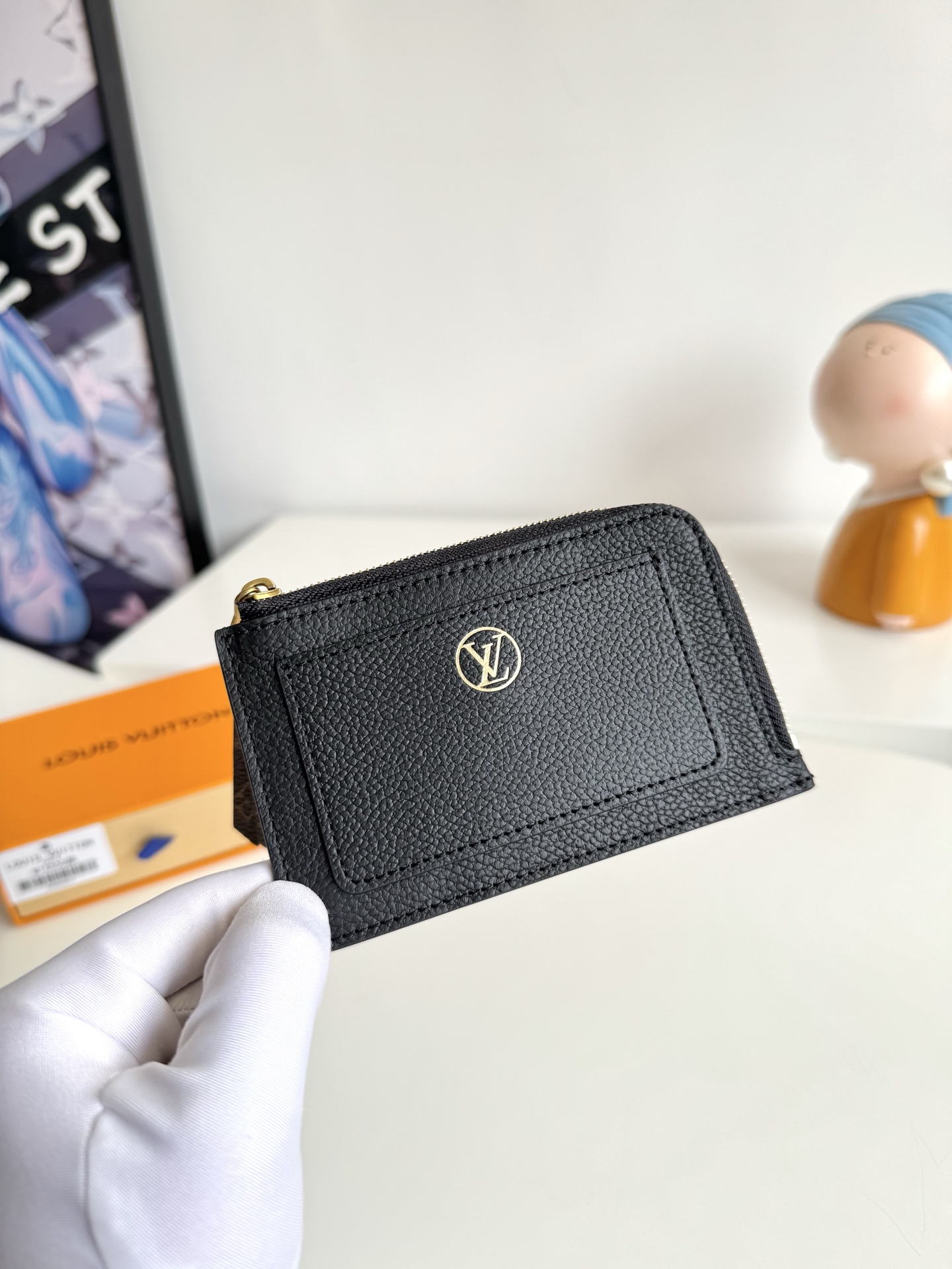 Louis Vuitton Basic Bag Cow Leather M-l