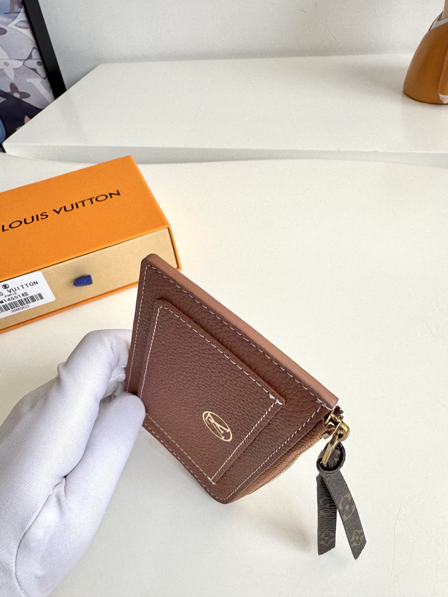 Louis Vuitton Basic Bag Cow Leather M-l