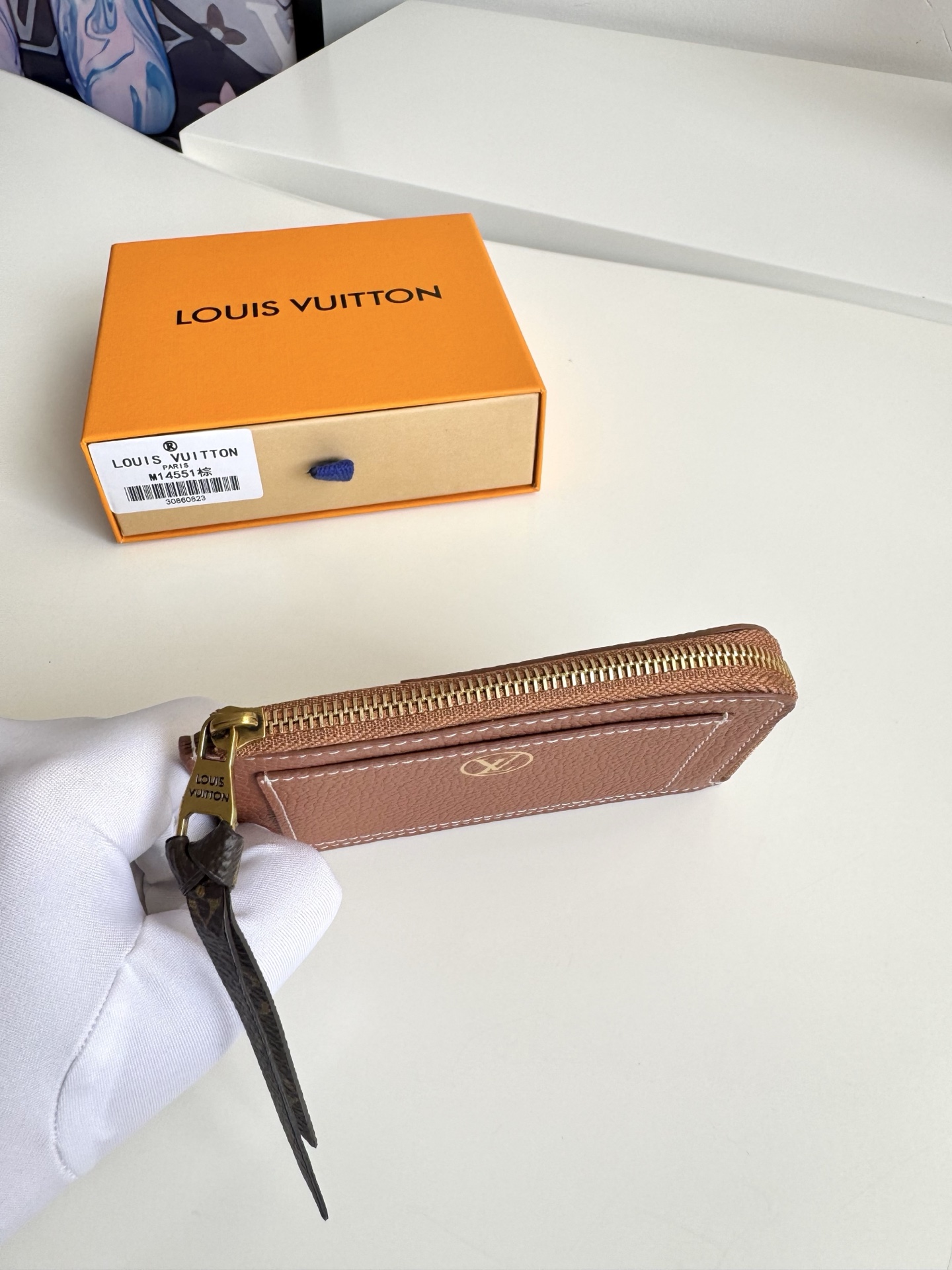 Louis Vuitton Basic Bag Cow Leather M-l