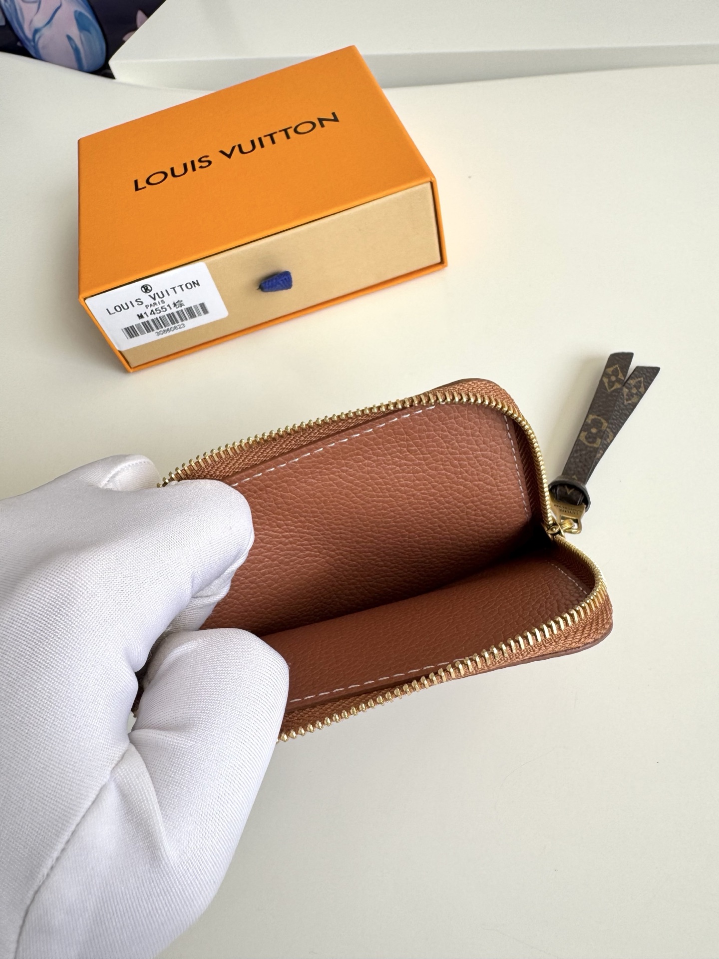 Louis Vuitton Basic Bag Cow Leather M-l