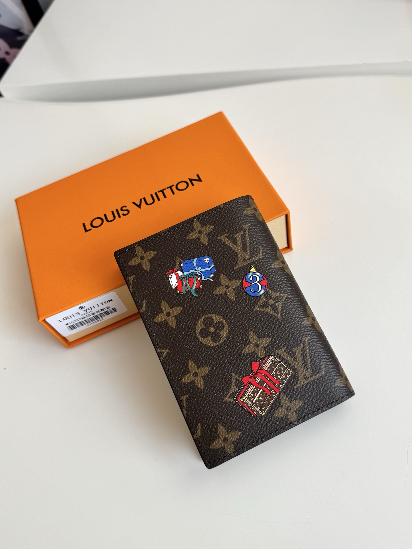 Louis Vuitton Basic Bag M