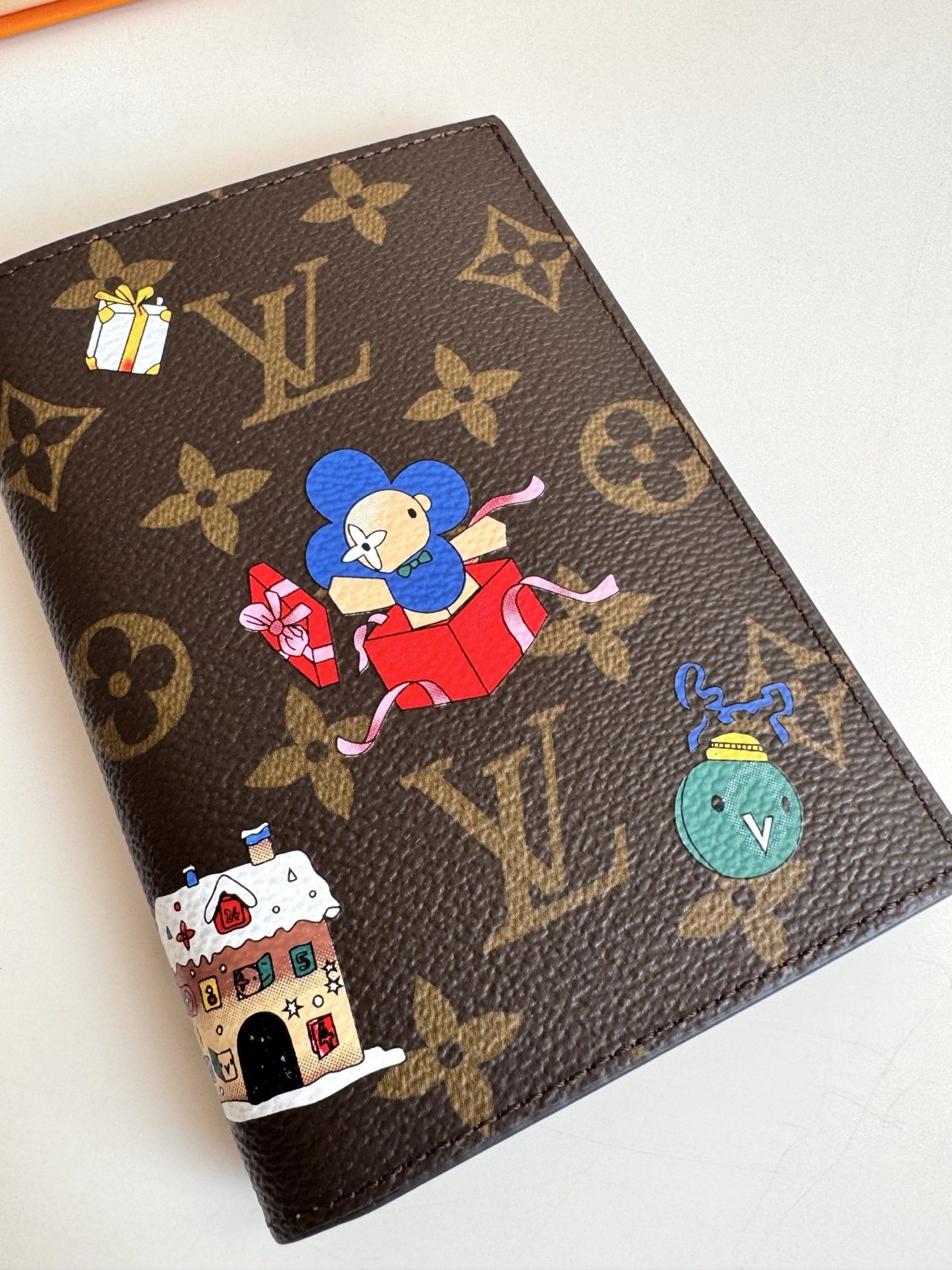 Louis Vuitton Basic Bag M