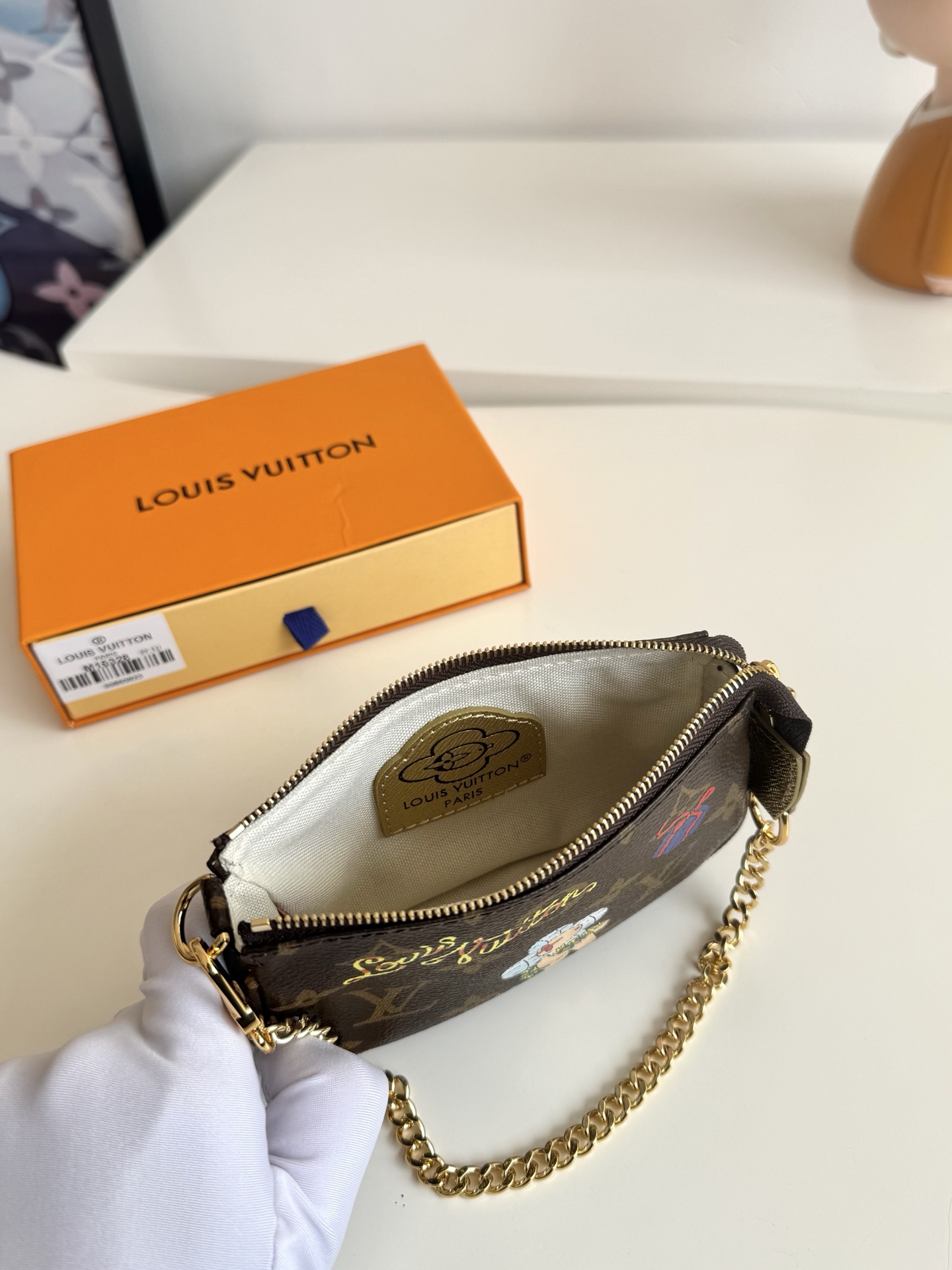 Louis Vuitton Clutch Bag Cow Leather M-s