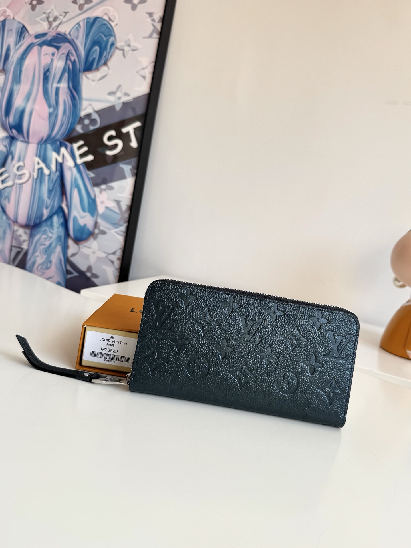 Louis Vuitton Basic Bag Silver M