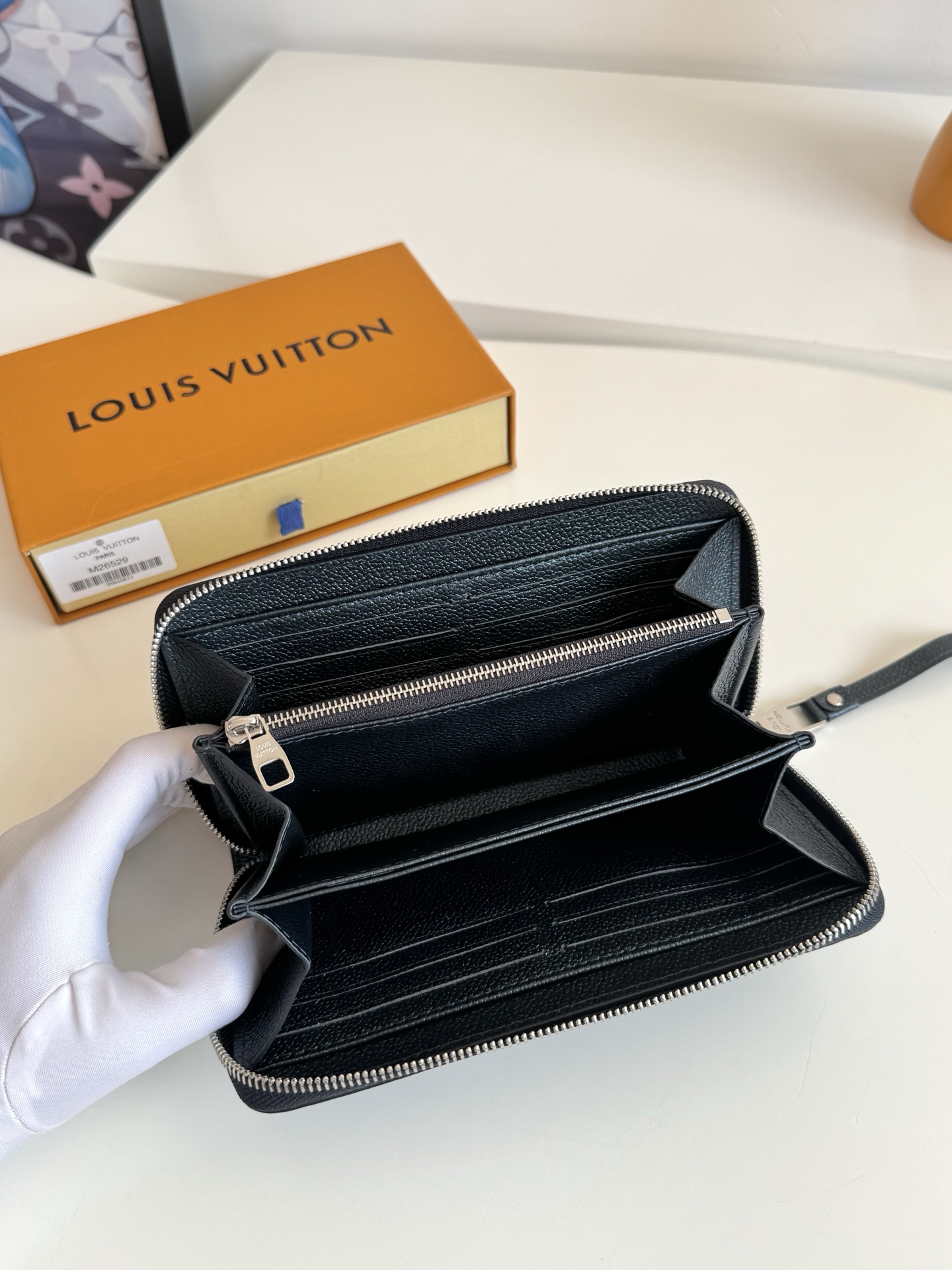 Louis Vuitton Basic Bag Silver M