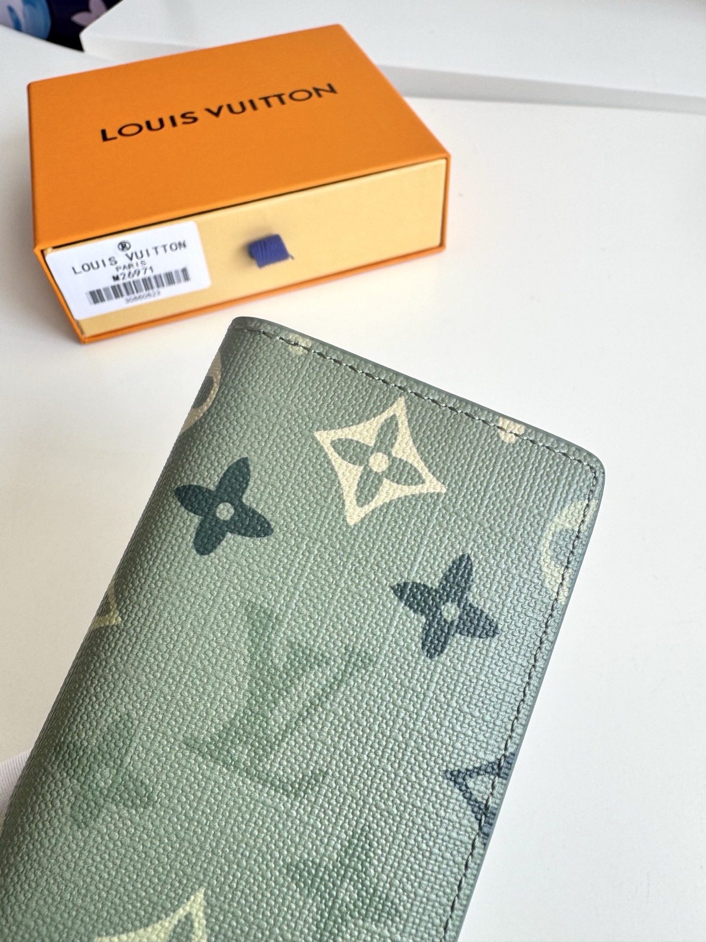 Louis Vuitton Basic Bag Cow Leather M-l-s