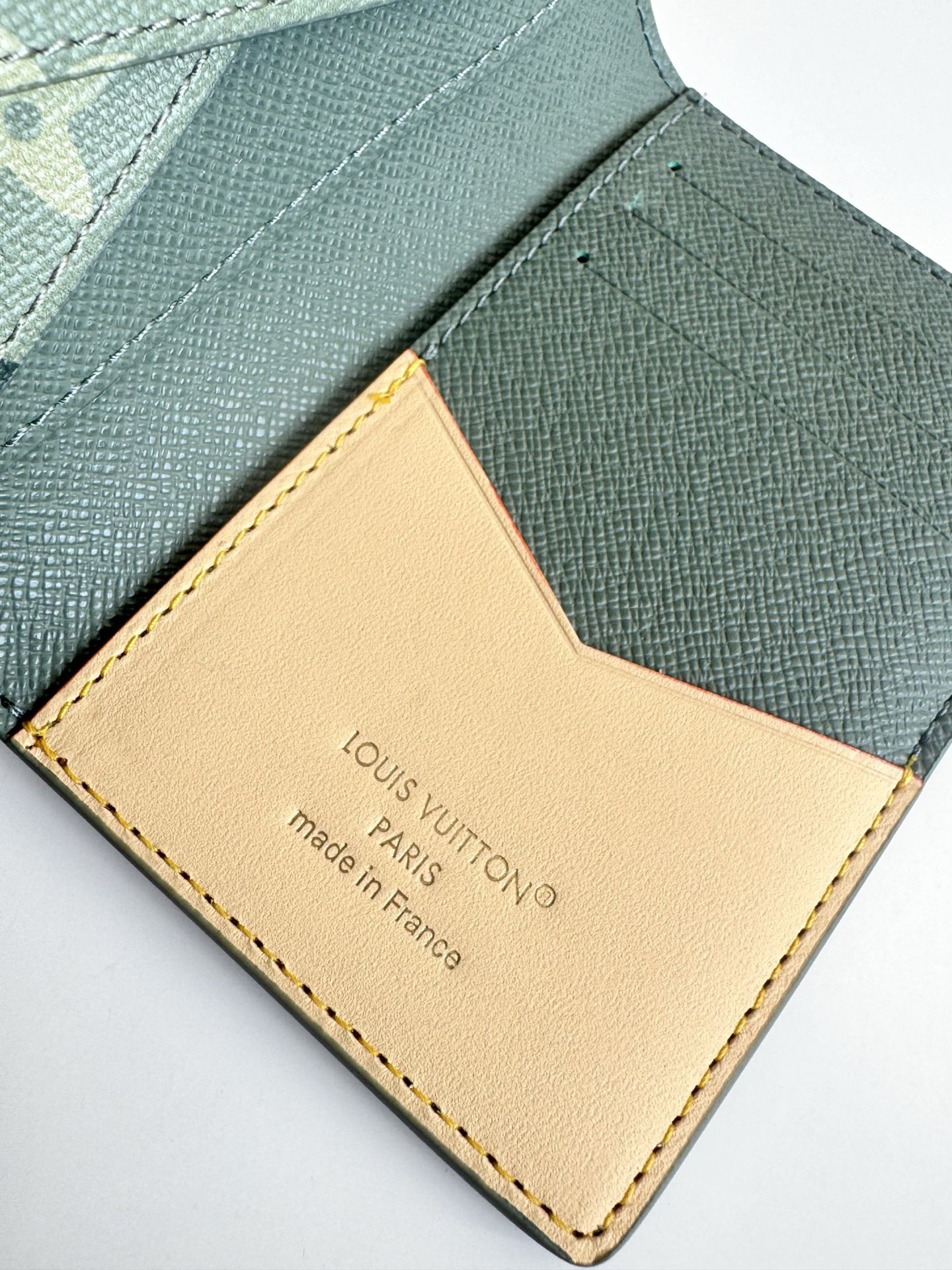 Louis Vuitton Basic Bag Cow Leather M-l-s