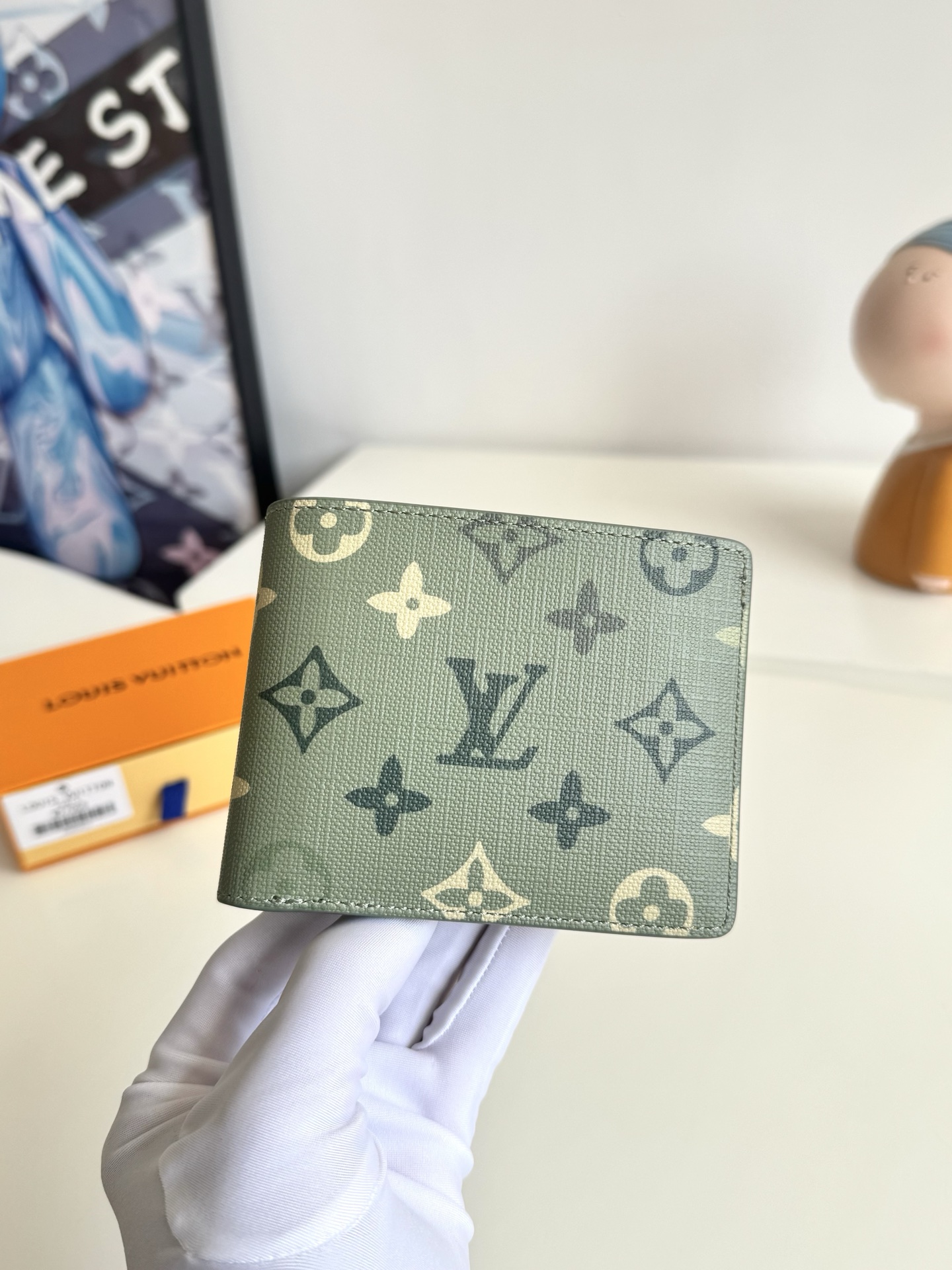 Louis Vuitton Basic Bag Canvas M-l-s