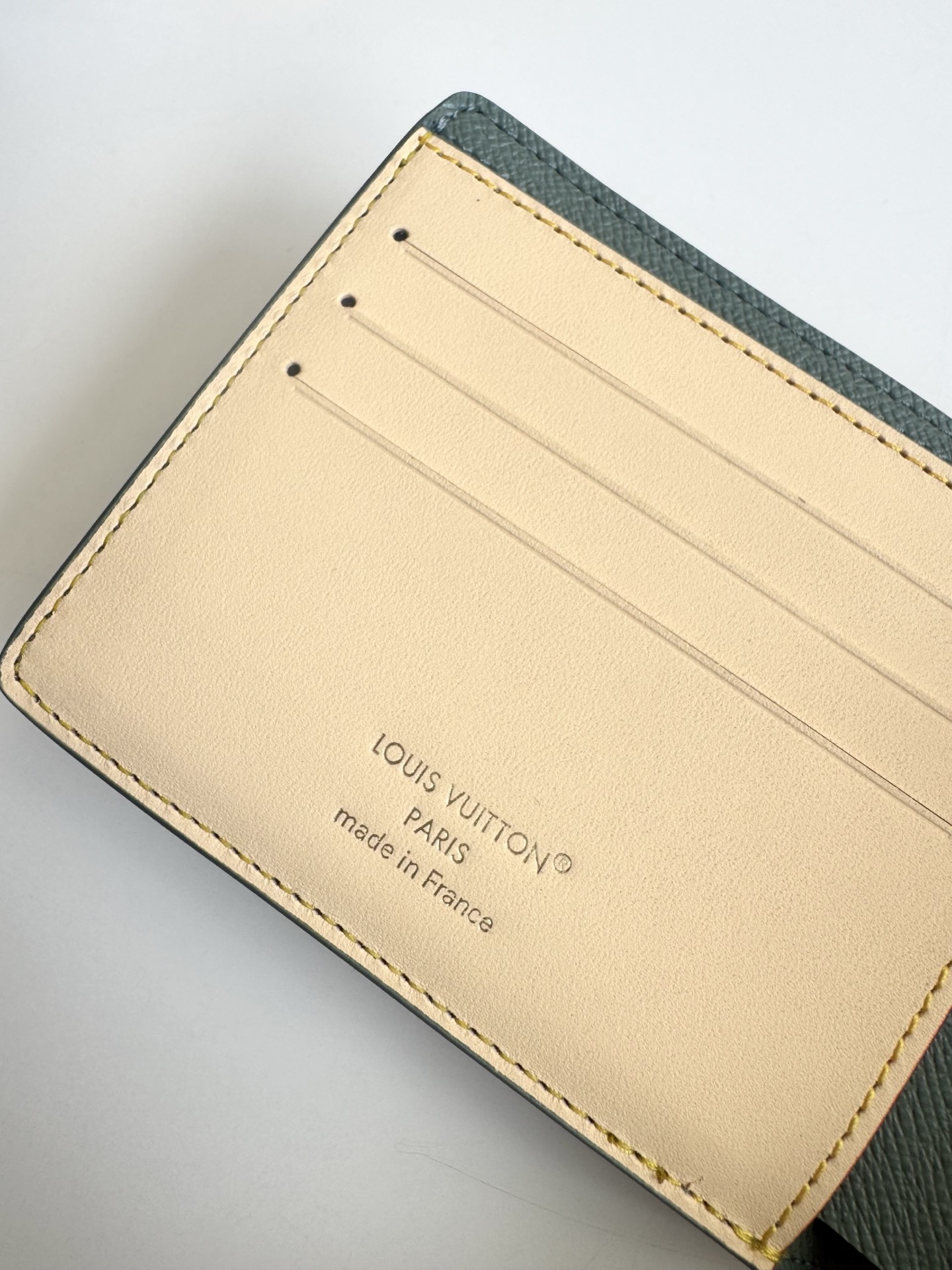 Louis Vuitton Basic Bag Canvas M-l-s