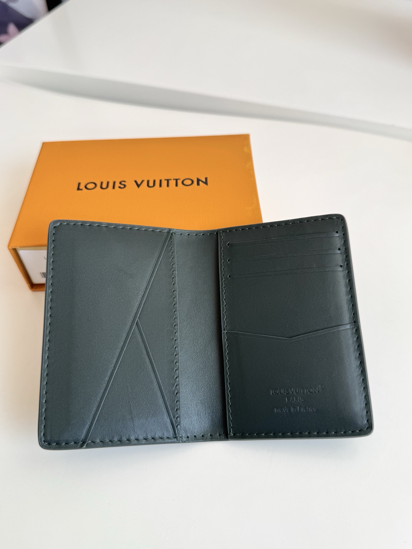 Louis Vuitton Basic Bag Cow Leather M-s