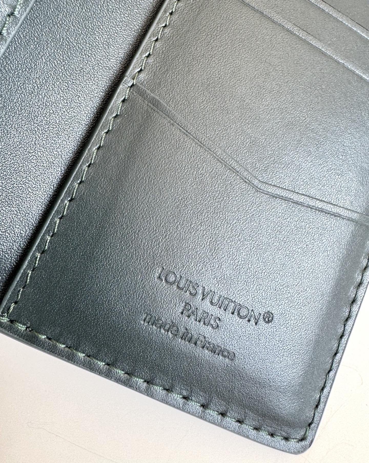 Louis Vuitton Basic Bag Cow Leather M-s