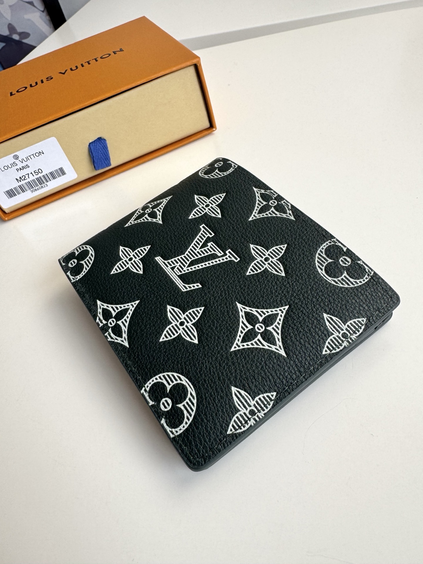 Louis Vuitton Basic Bag Cow Leather M-l-s