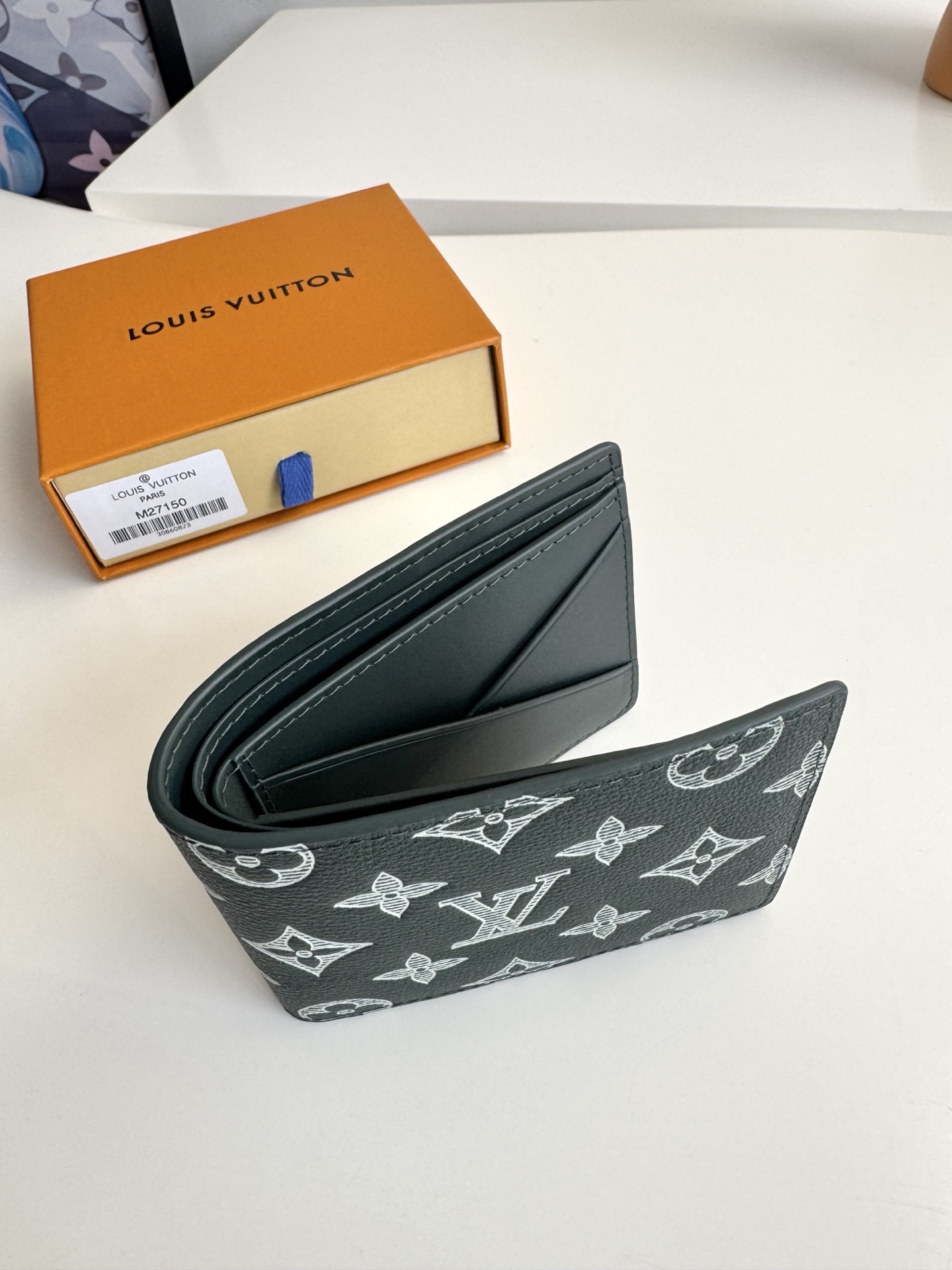 Louis Vuitton Basic Bag Cow Leather M-l-s