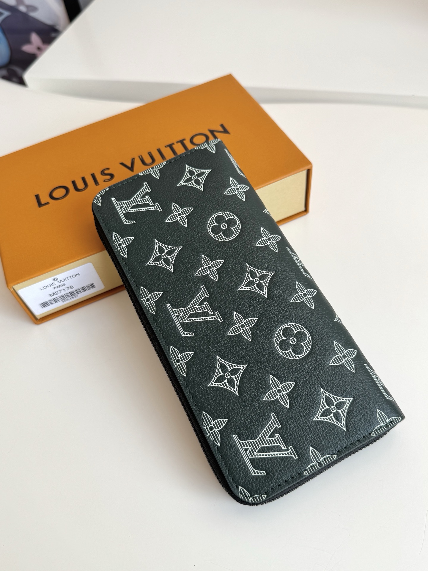 Louis Vuitton Basic Bag Cow Leather M-s