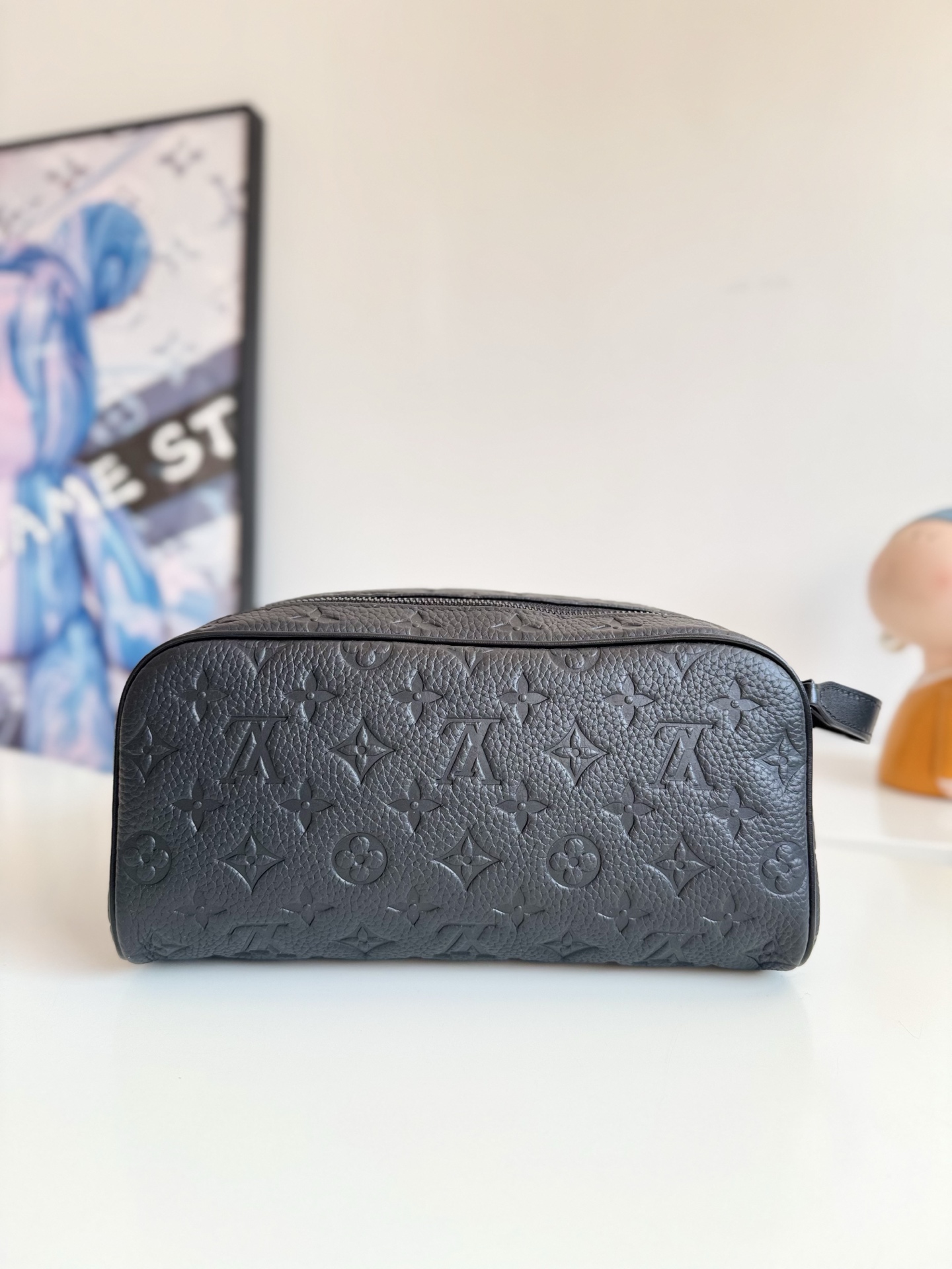 Louis Vuitton Basic Bag M-l