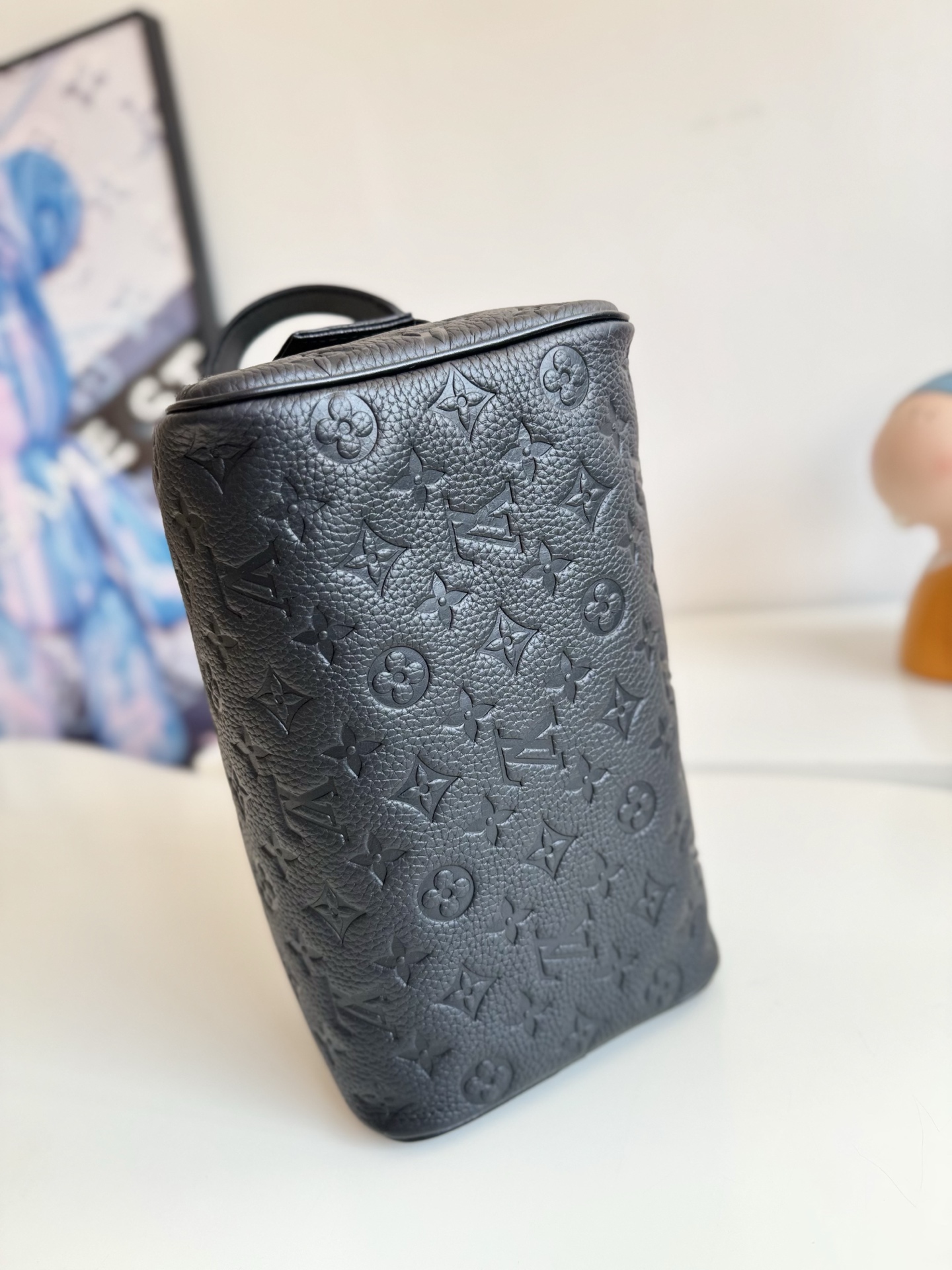 Louis Vuitton Basic Bag M-l