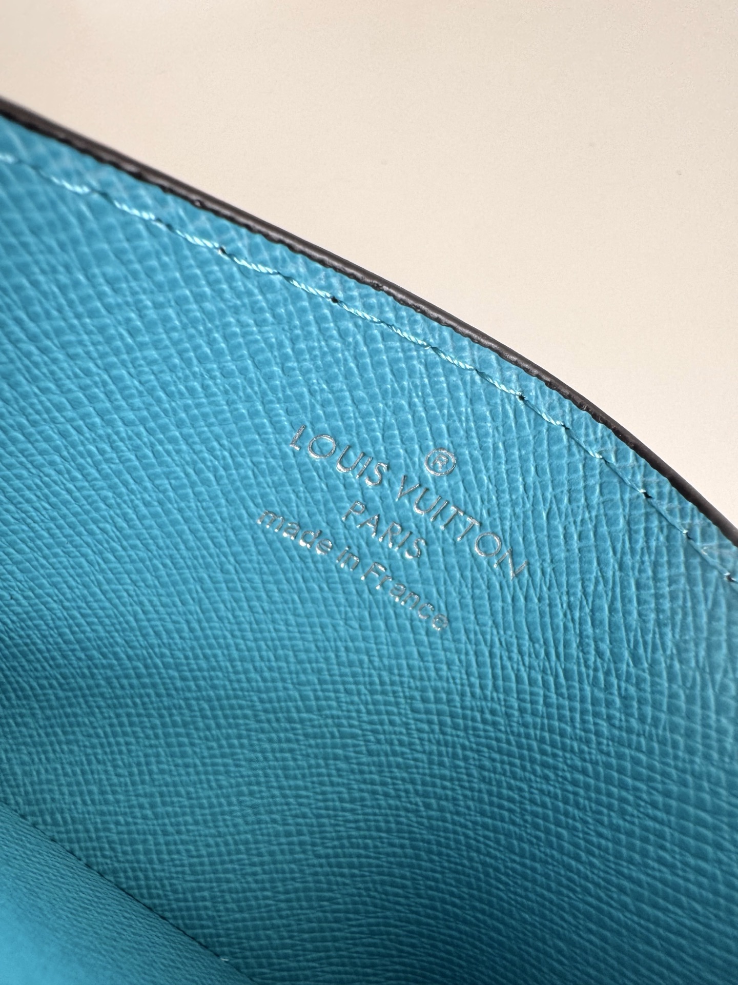 Louis Vuitton Basic Bag Canvas M-l-s