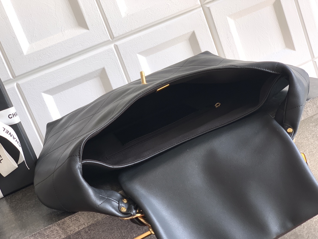 Chanel Basic Bag Cow Leather M-l