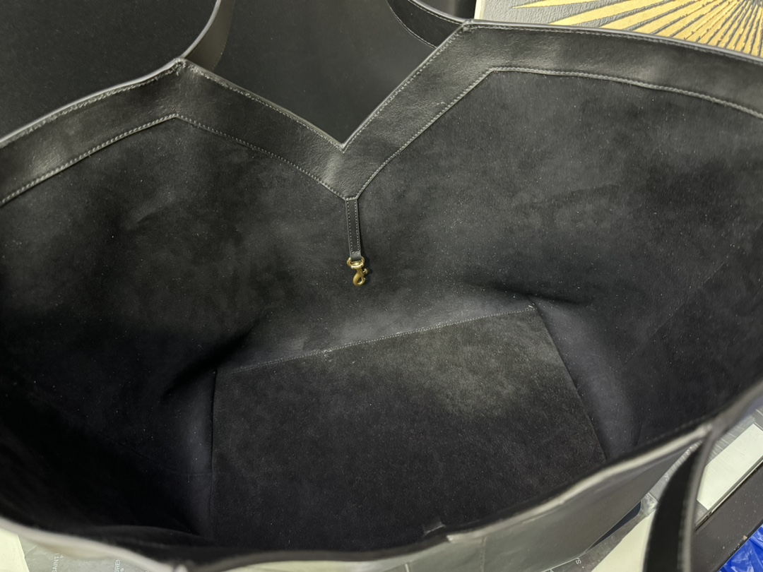 Tote Bag Cow Leather Black Large Capacity 16cm-s