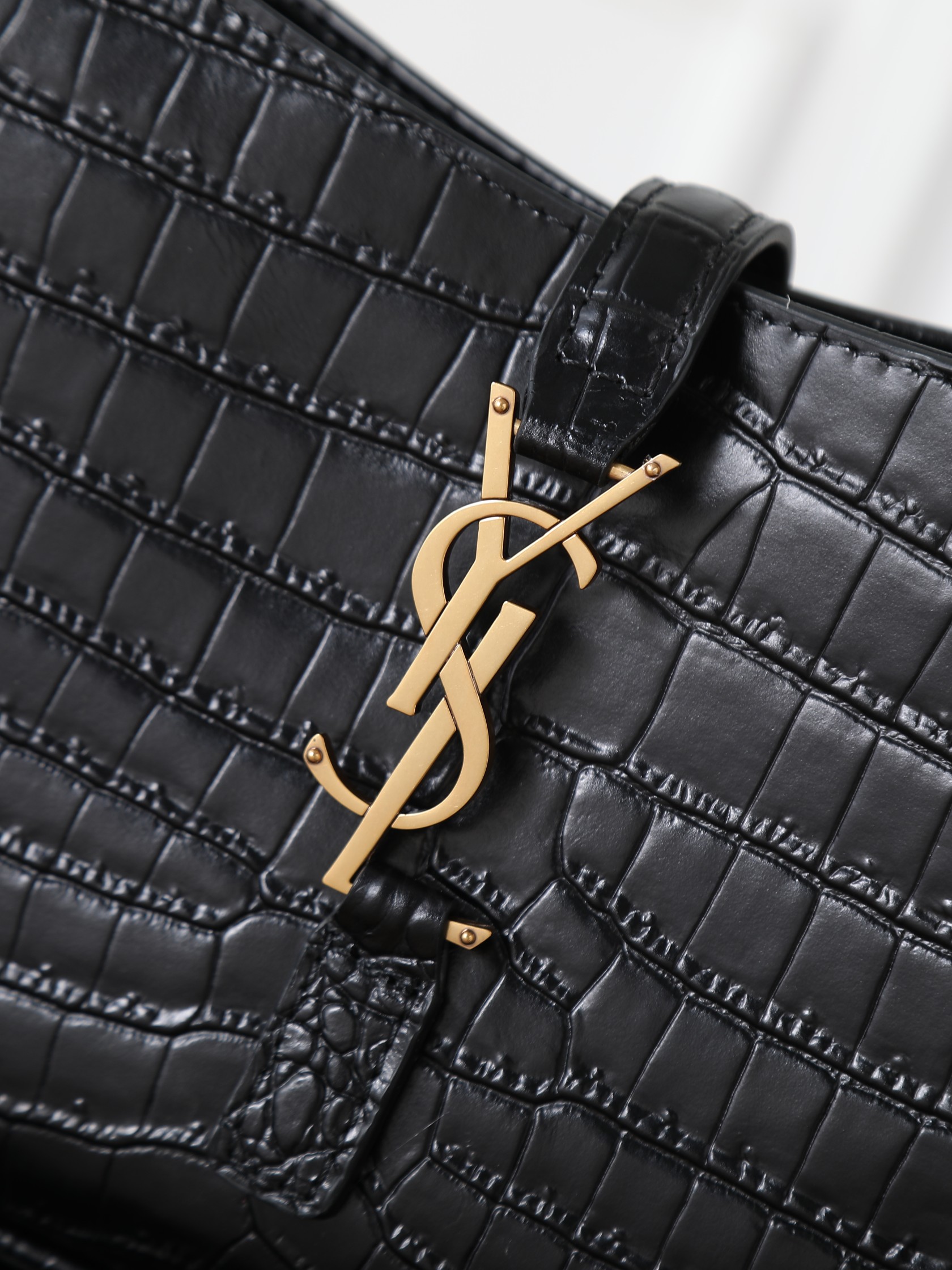 Basic Bag Black M-l