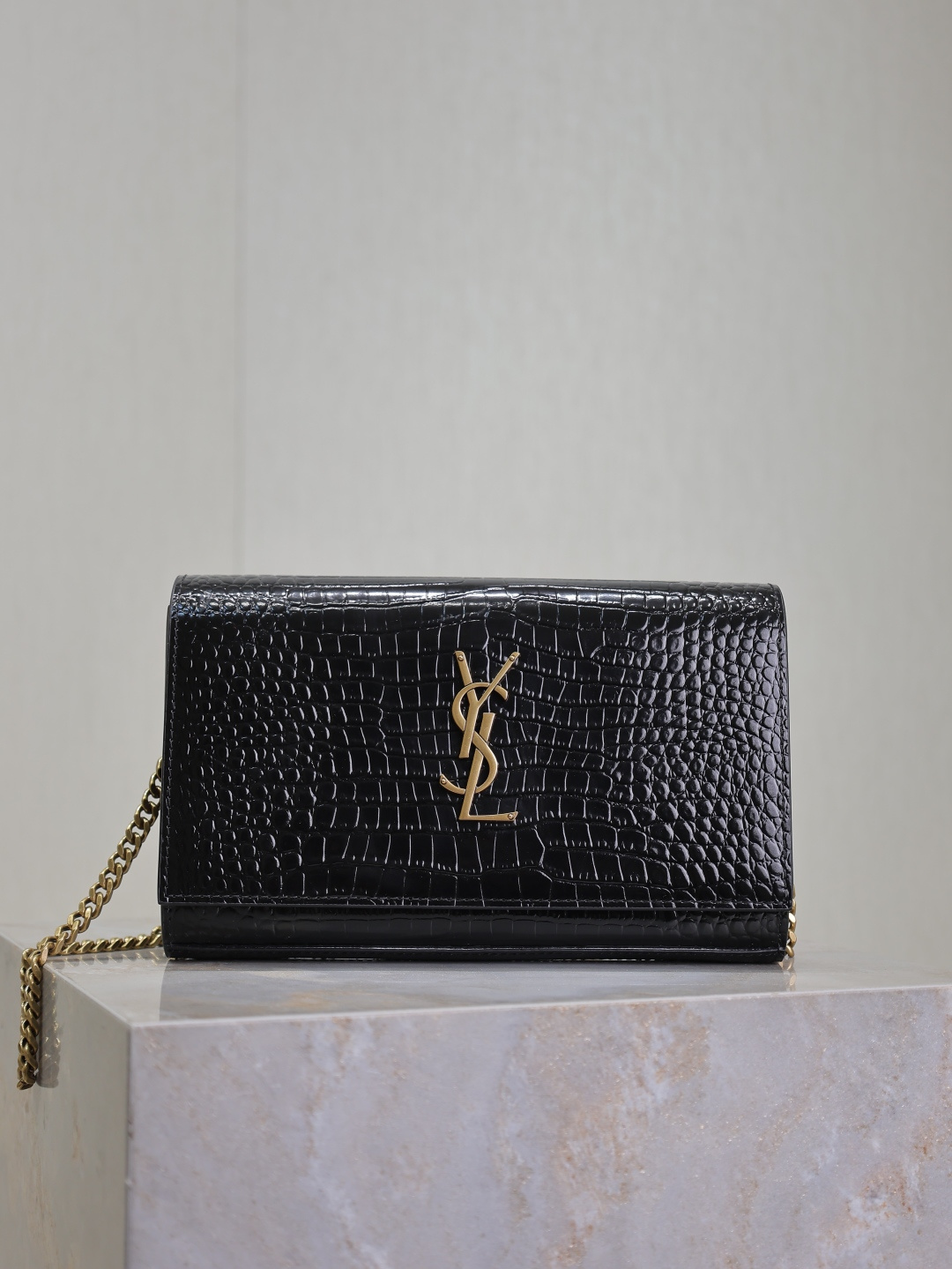 Basic Bag Cow Leather Black 47cm-m-l-s