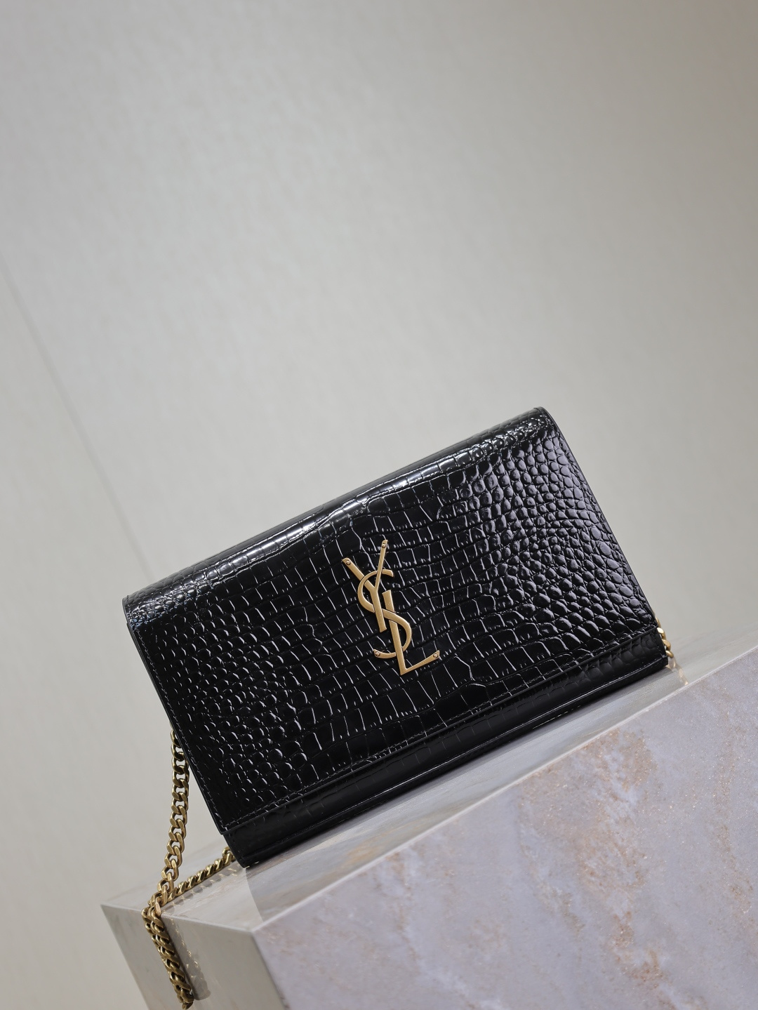 Basic Bag Cow Leather Black 47cm-m-l-s