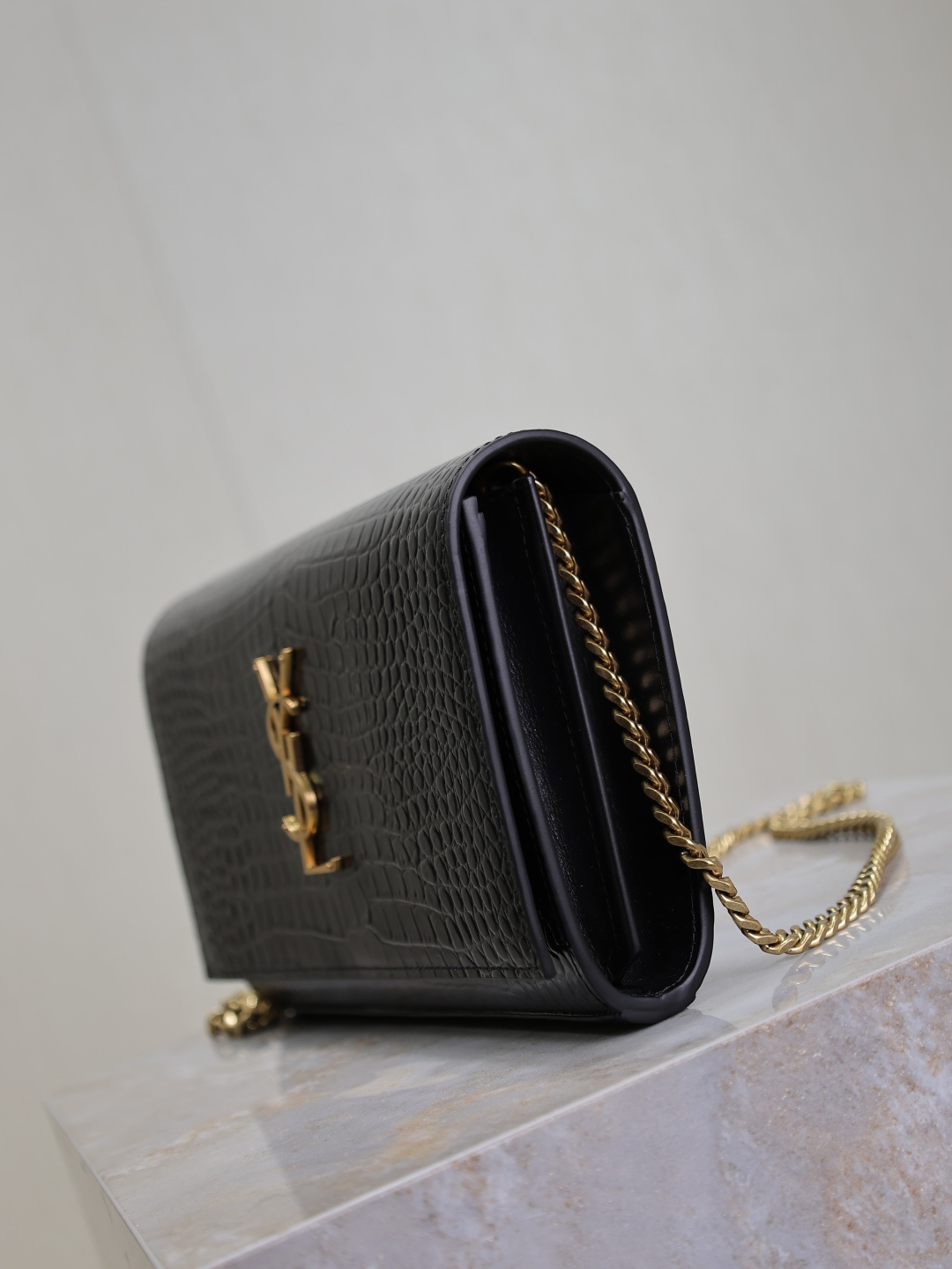 Basic Bag Cow Leather Black 47cm-m-l-s