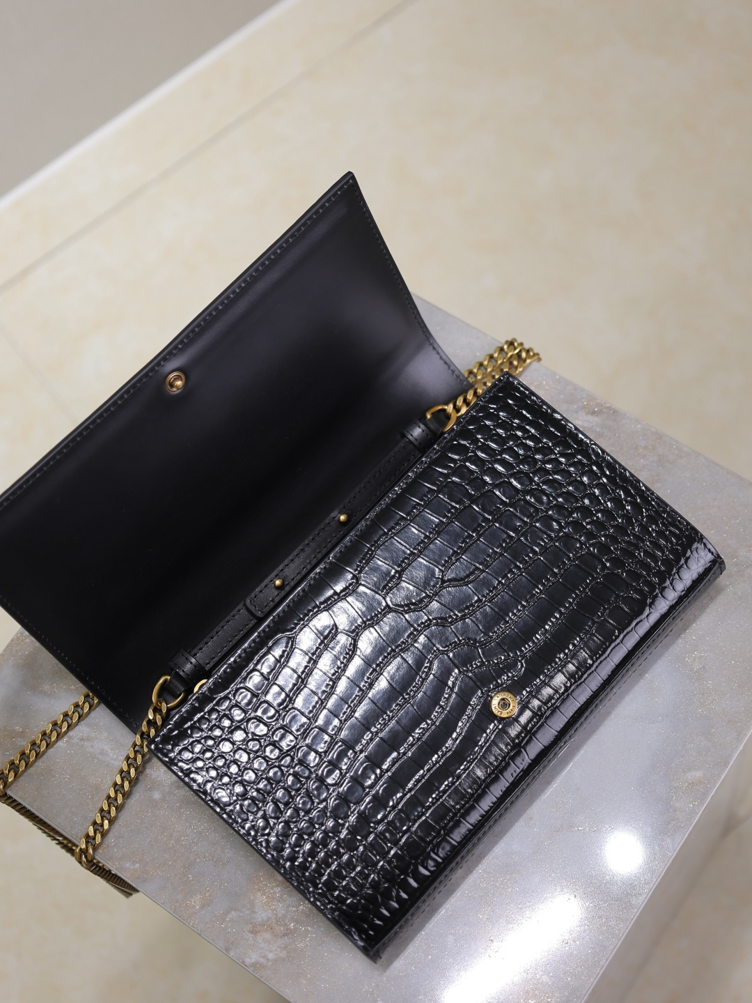 Basic Bag Cow Leather Black 47cm-m-l-s