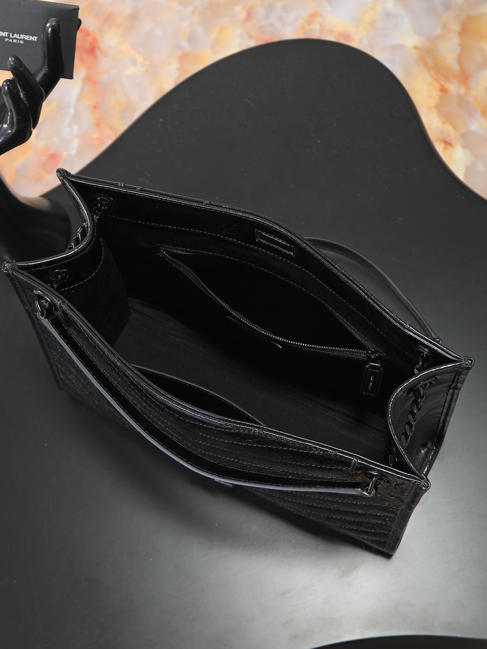 Tote Bag Cow Leather Black M-s