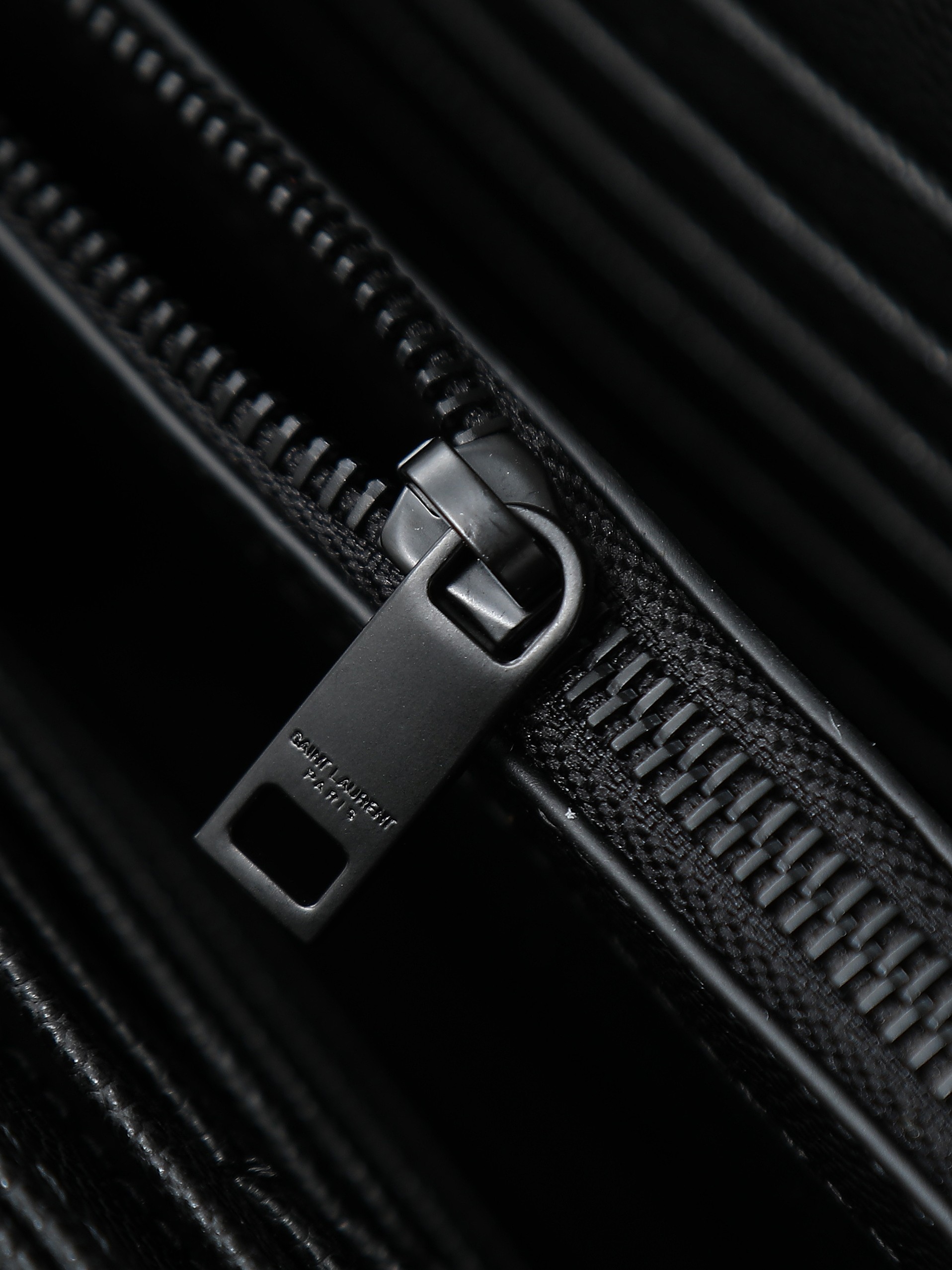 Louis Vuitton Basic Bag Cow Leather Black Large Capacity M-l