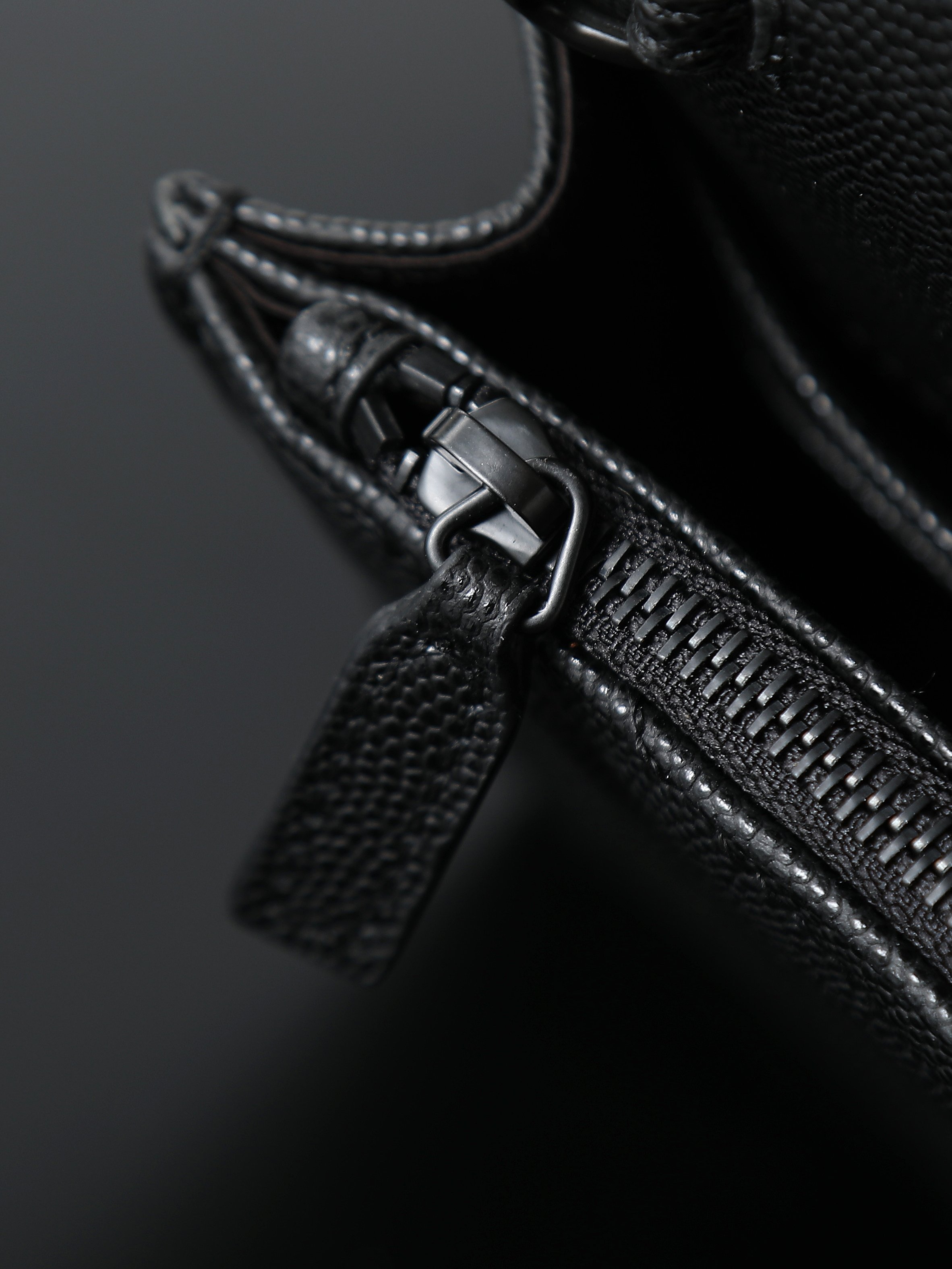 Clutch Bag Cow Leather Black M